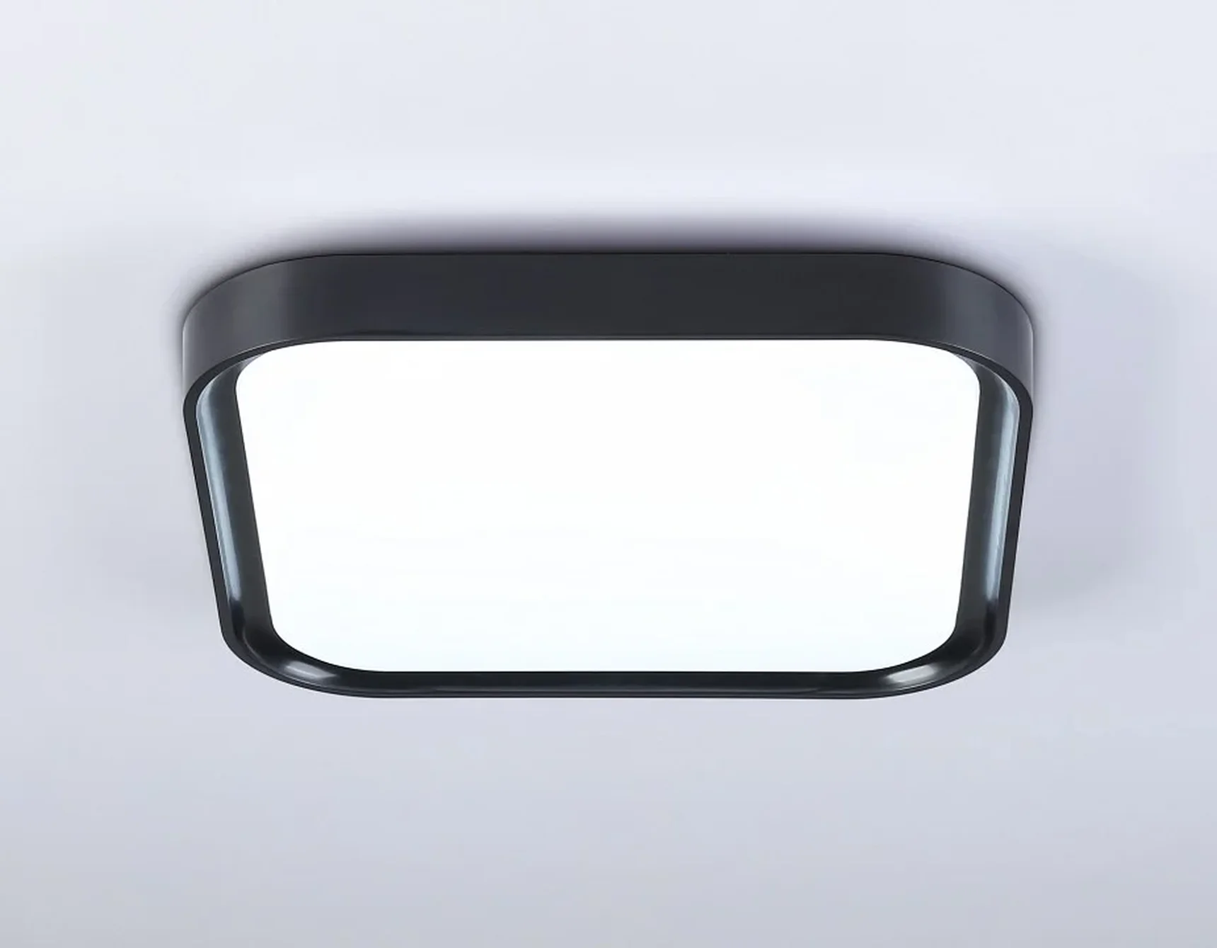Потолочный светодиодный светильникFZ1262 BK черный 18W 5000K 250*250*60 (Без ПДУ)
