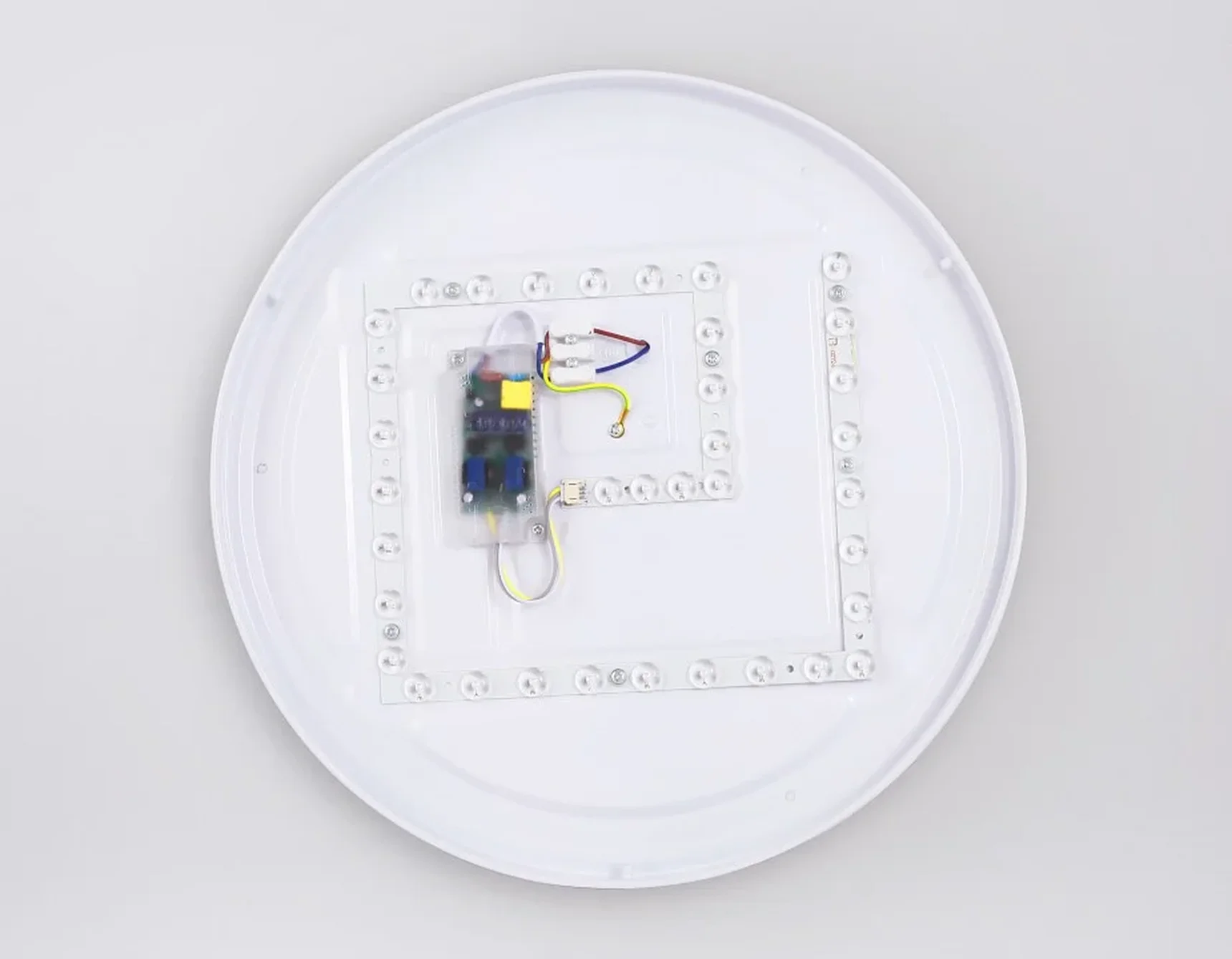 Потолочный светодиодный светильник с пультом FZ1320 GR/LWD серый/светлое дерево IP20 41W 3000-6400K D390*70 (ПДУ ИК)