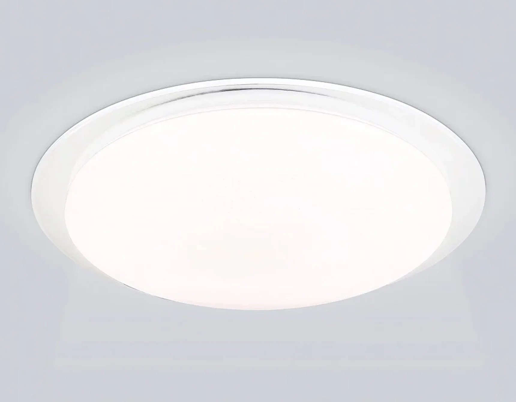 Светильник светодиодный RGB с пультом FZ770 WH белый IP20 42W 3000-6500K+RGB 450*55 (ПДУ ИК)