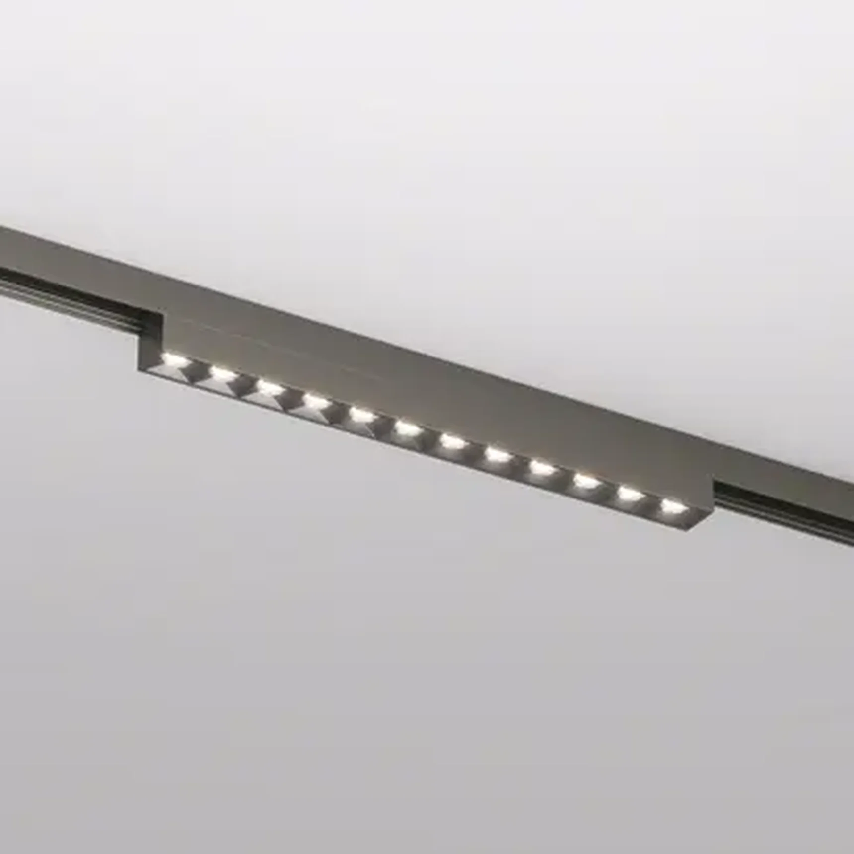 Светильник для трека SHINE GRILL DK5771-DN