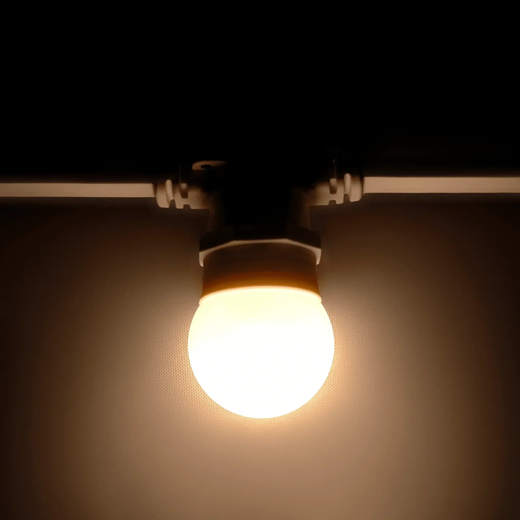 Лампочка для Белт-Лайта INOXHUB 220В, цоколь E27, 6 SMD, G45, 2Вт, ТЁПЛАЯ БЕЛАЯ