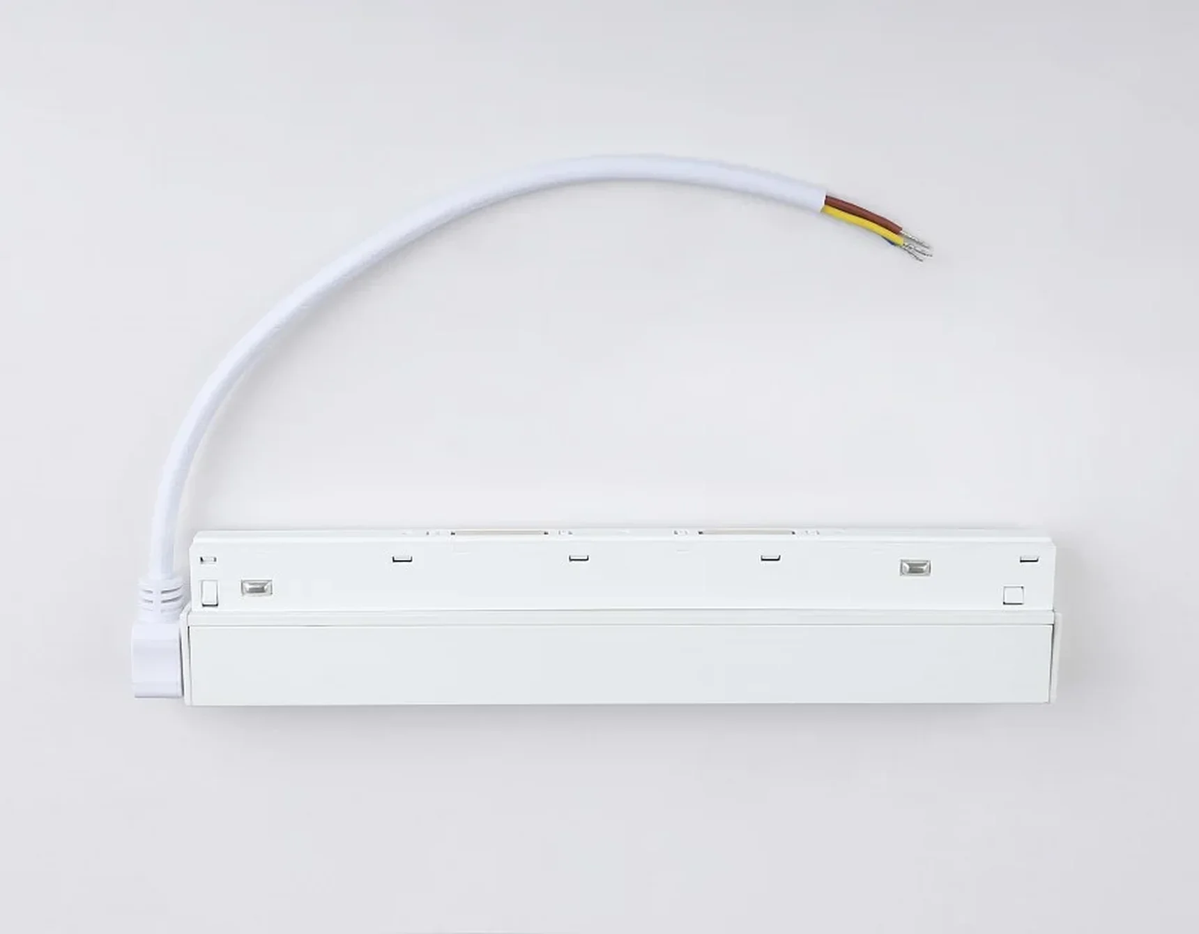 Блок питания внутренний с вводом питания для шинопровода Magnetic GL3650 WH белый IP20 100W 48V 225*45*23