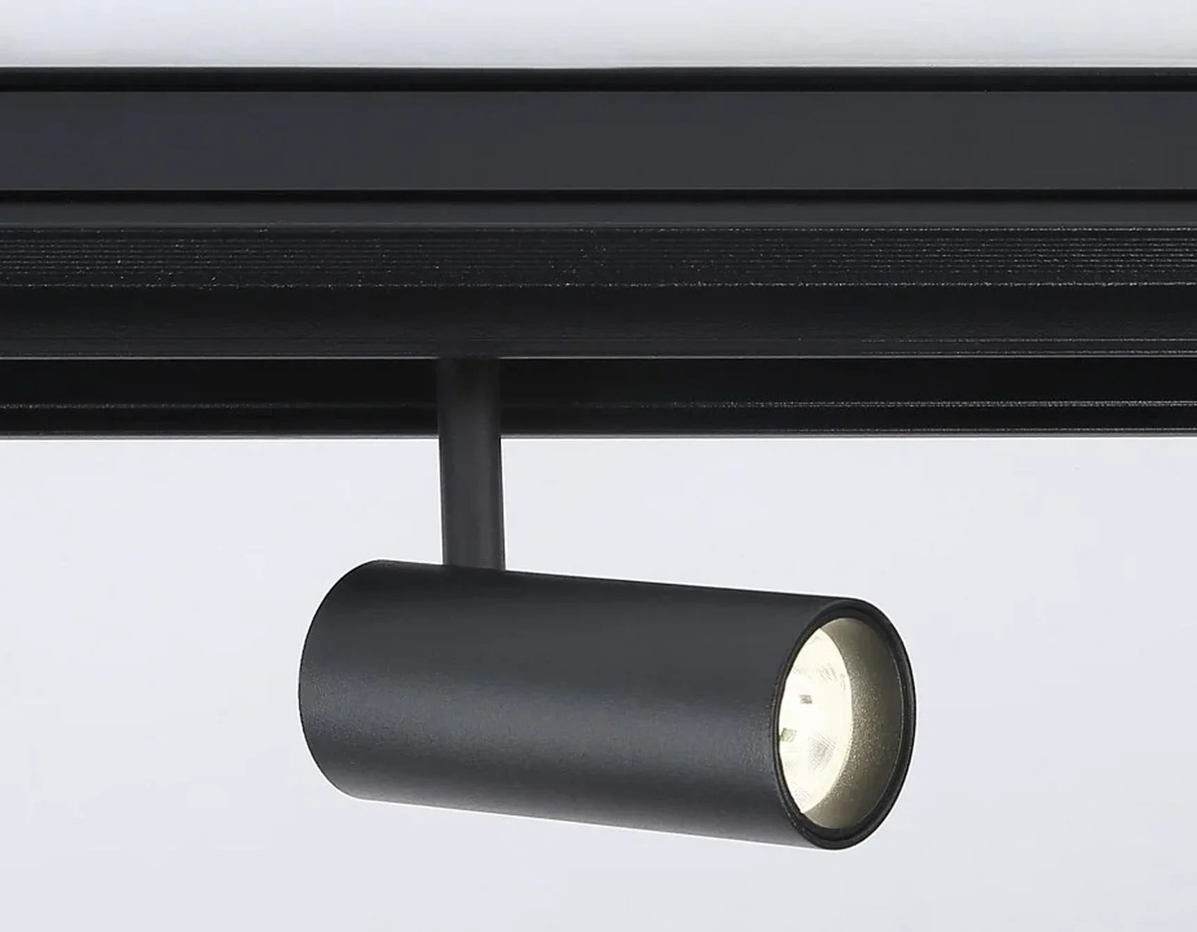 Светильник светодиодный для шинопровода Magnetic GL3814 BK черный IP20 7W 4200K 48V 24° D35*80