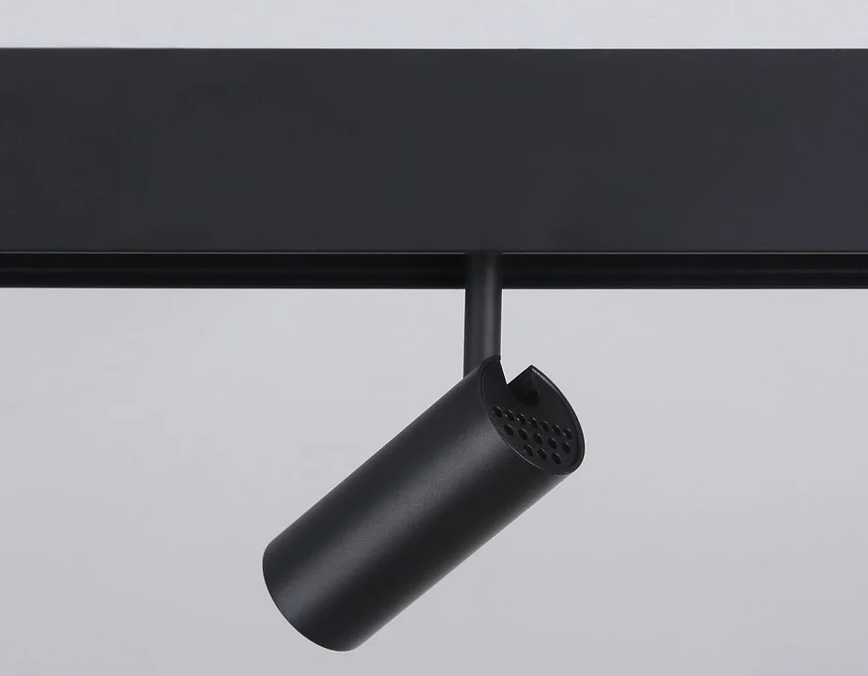 Светильник светодиодный для шинопровода Magnetic GL3814 BK черный IP20 7W 4200K 48V 24° D35*80