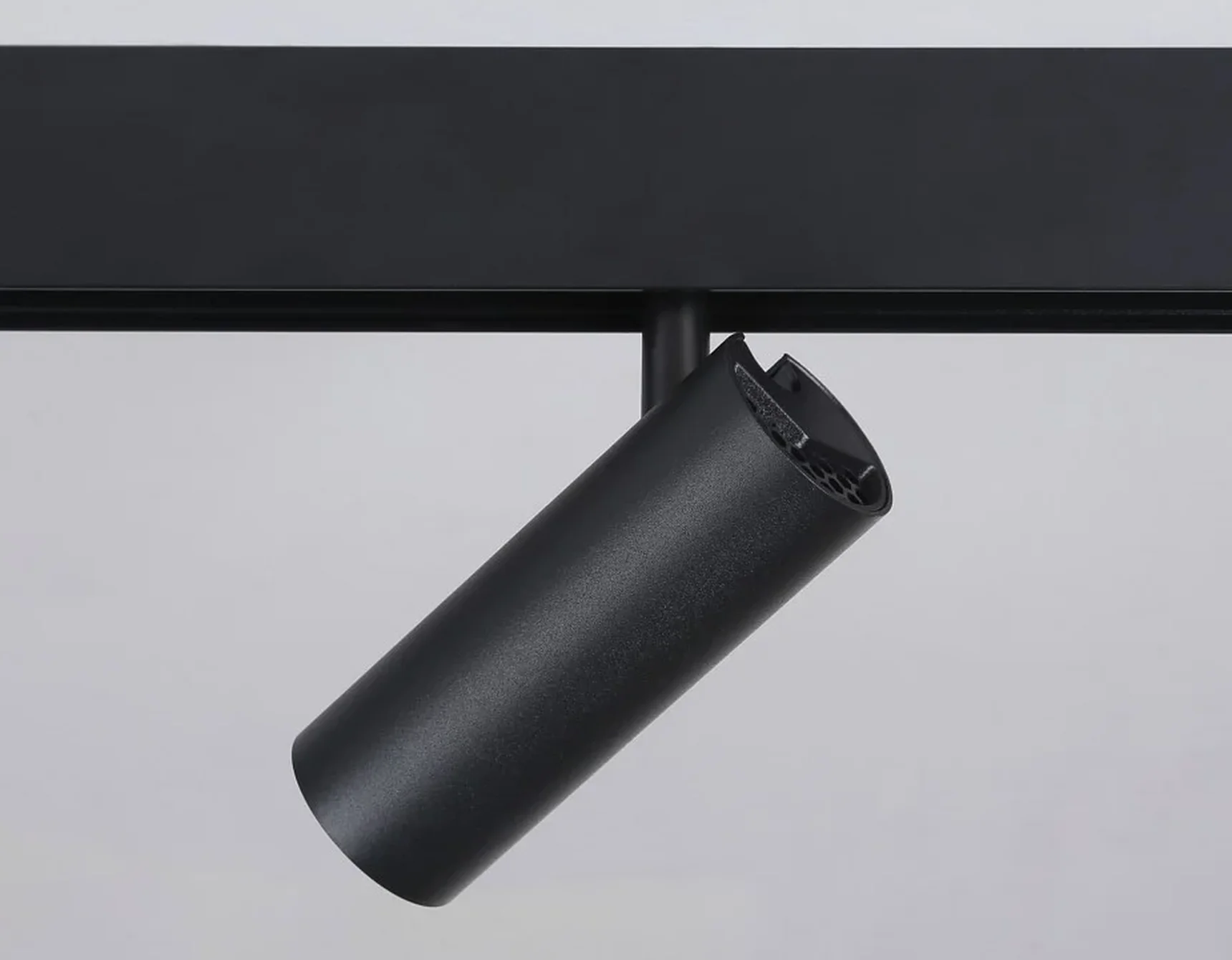 Светильник светодиодный для шинопровода Magnetic GL3823 BK черный IP20 10W 4200K 48V 24° D47*128
