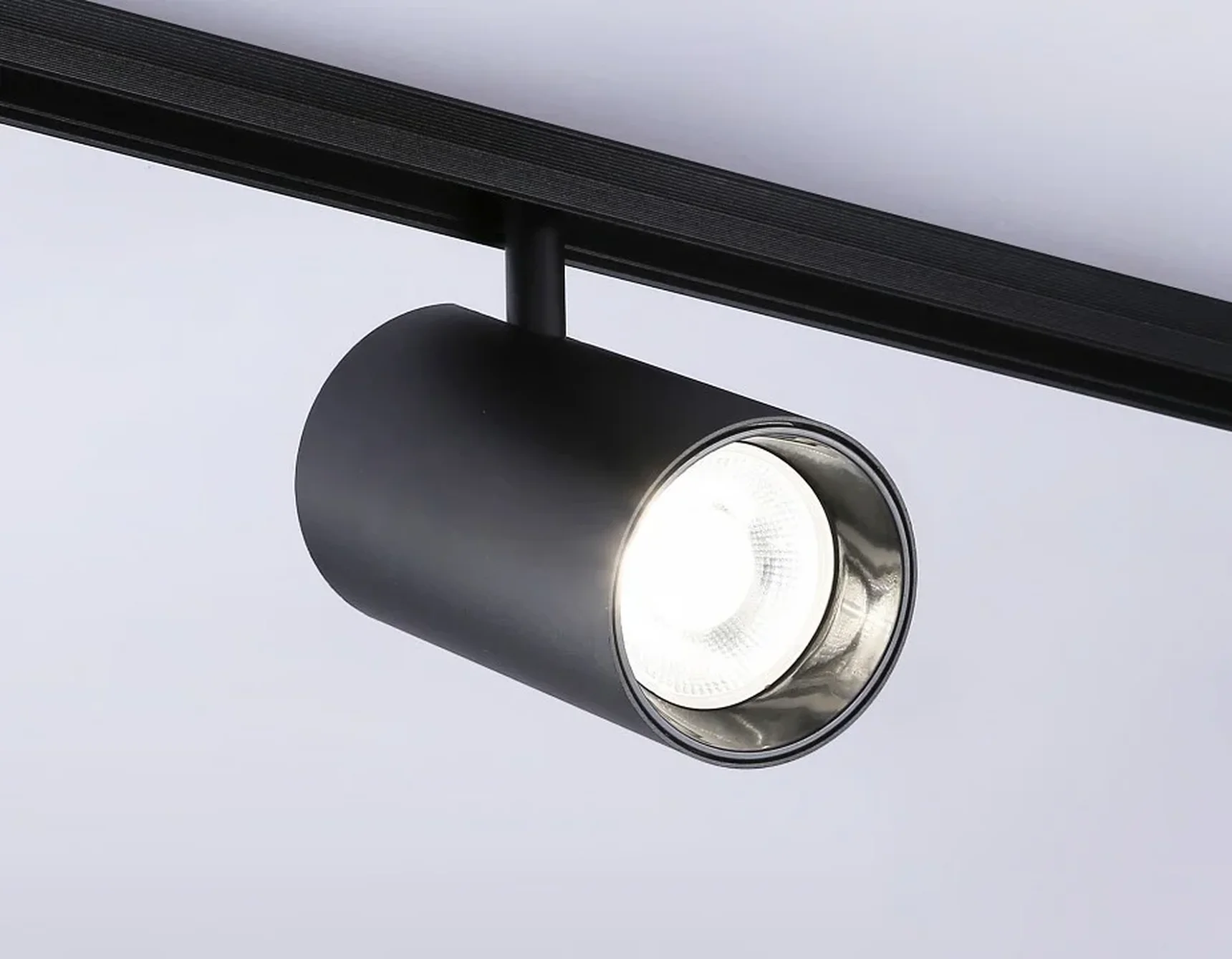 Светильник светодиодный трековый для шинопровода Magnetic GL3846 BK черный IP20 30W 4200K 48V 24° D77*138