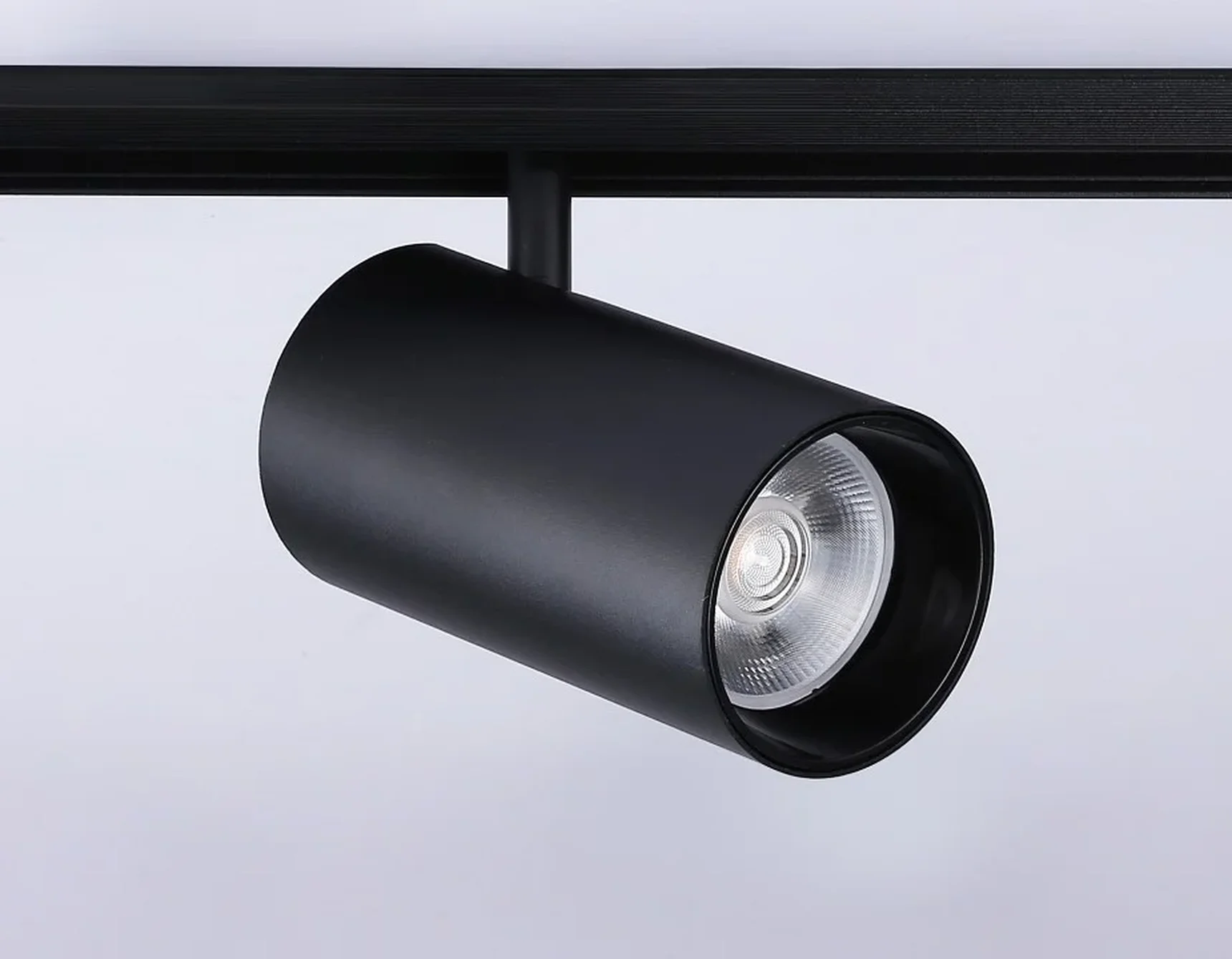 Светильник светодиодный трековый для шинопровода Magnetic GL3846 BK черный IP20 30W 4200K 48V 24° D77*138
