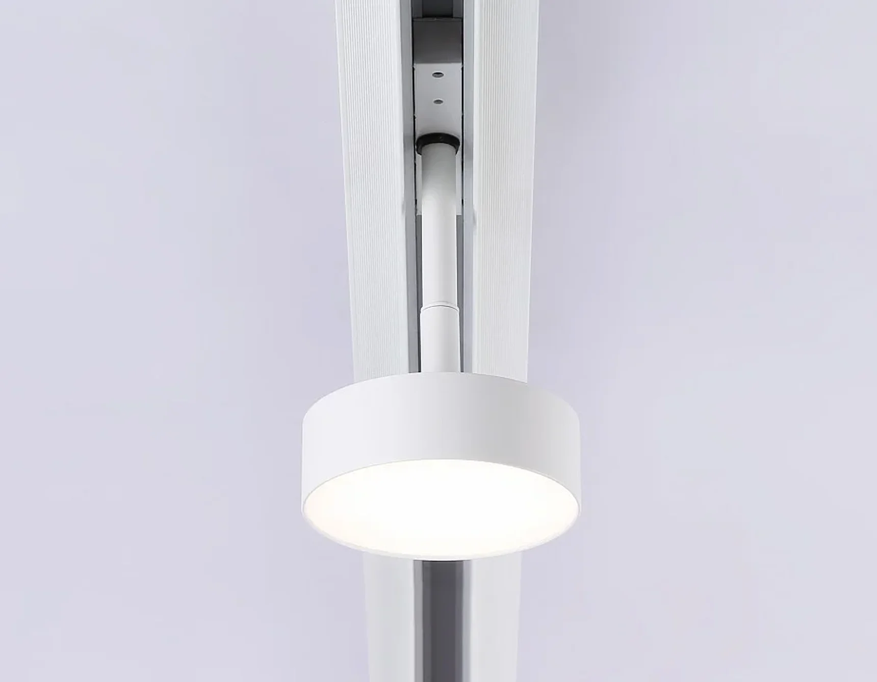 Светильник светодиодный трековый для шинопровода Magnetic GL3852 WH белый IP20 12W 4200K 48V D95*30