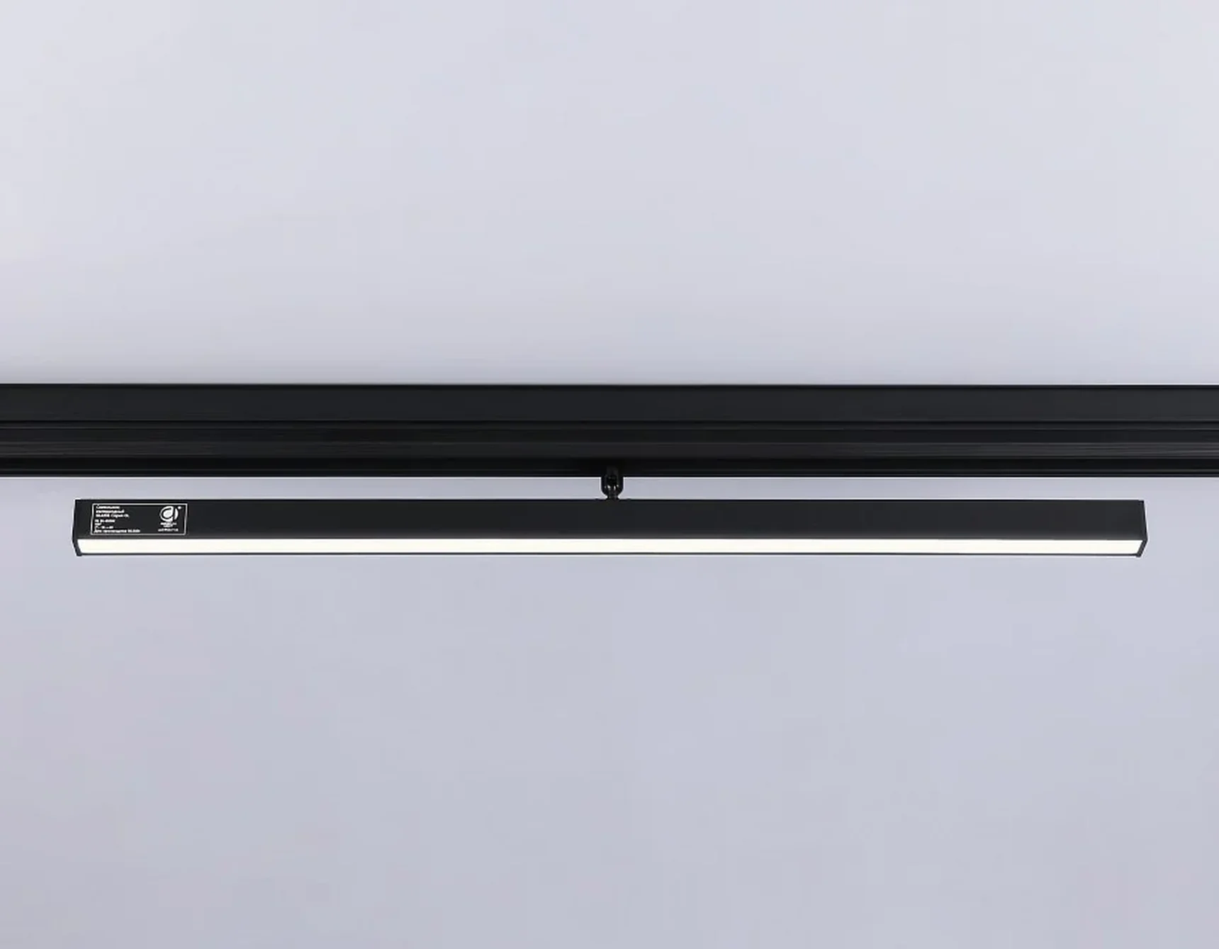 GL4206 BK черный IP20 24W 4200K 48V 605*22*45