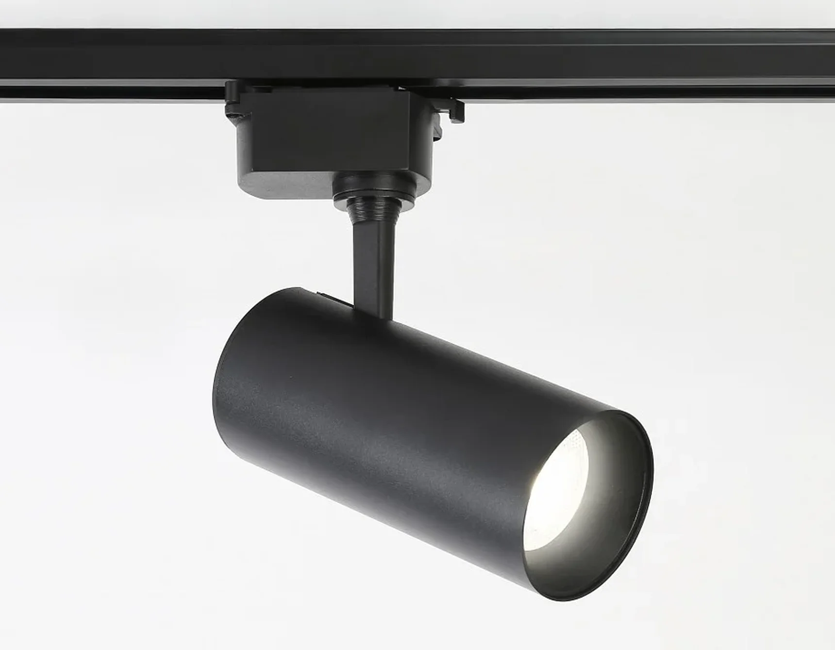 Cветильник светодиодный трековый GL5828 BK черный LED 15W 4200K 24°
