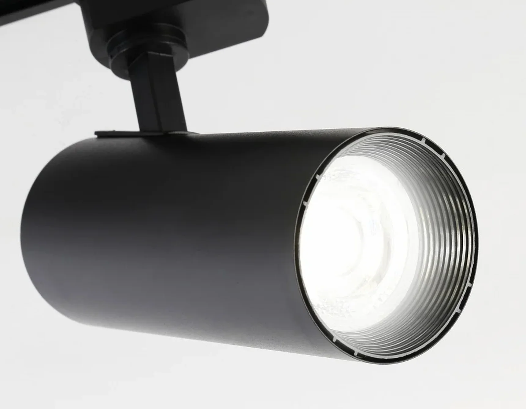 Cветильник светодиодный трековый GL5829 BK черный LED 24W 4200K 24°