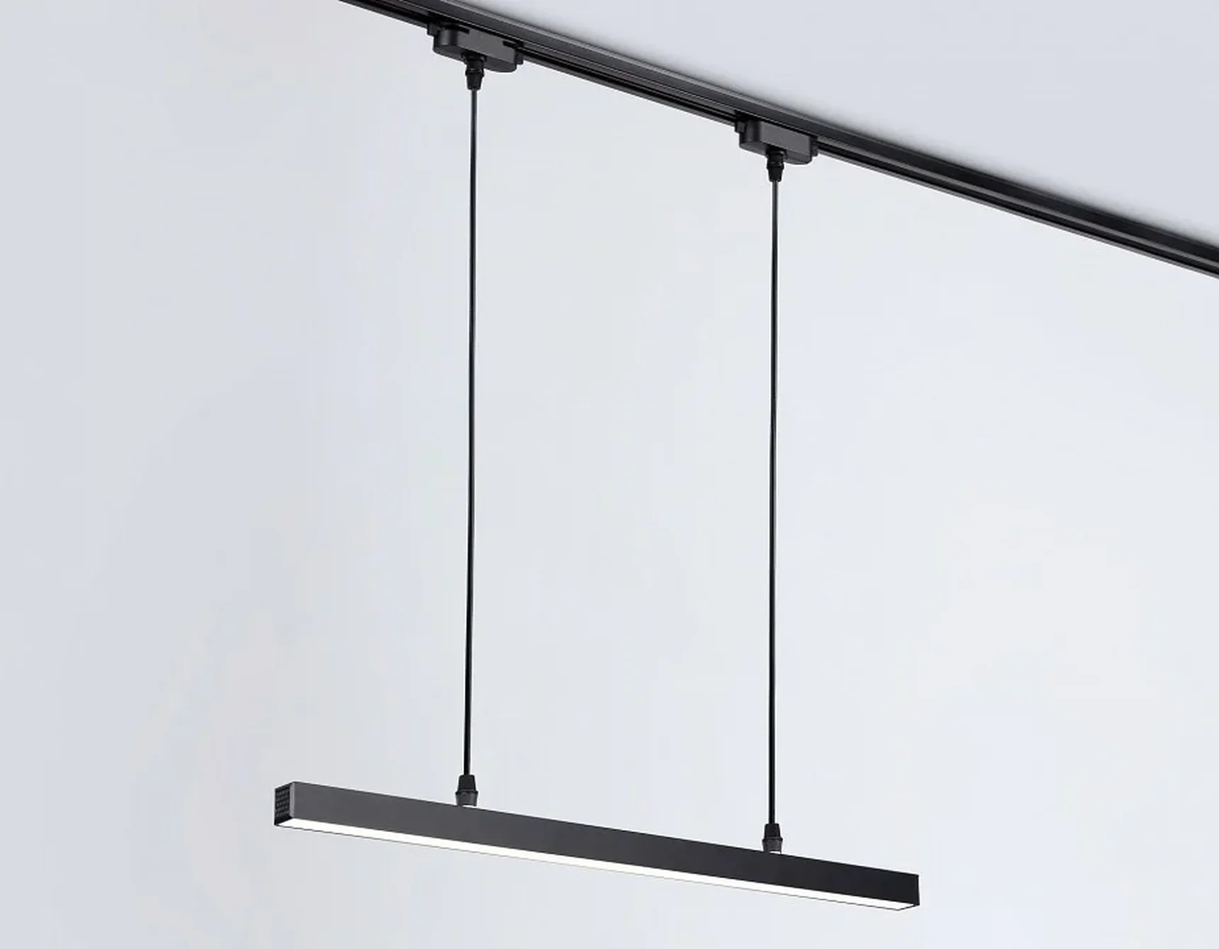 Светильник светодиодный трековый GL6785 BK черный LED 24W 3000K 600*22*1025