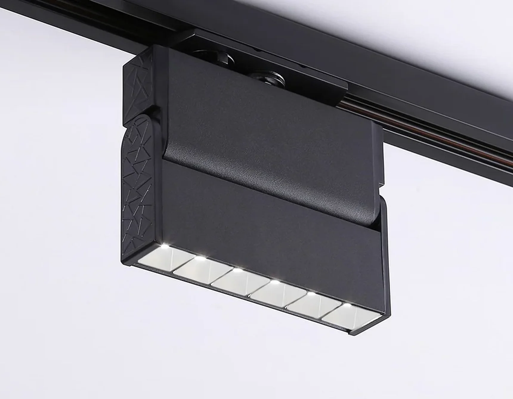 Светильник светодиодный трековый GL6814 BK черный LED 6W 4200K 24° 115*22*87