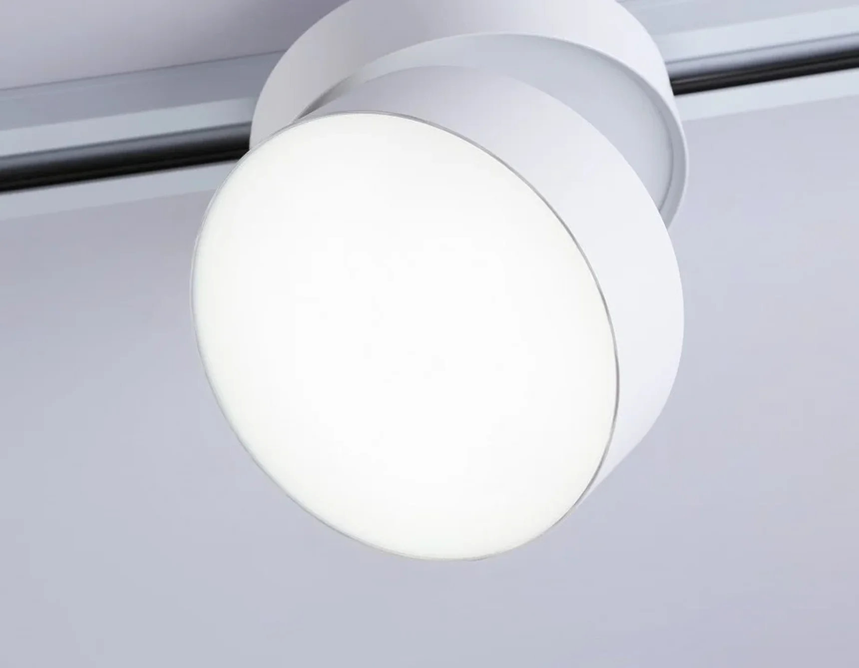 Светильник светодиодный трековый GL6875 WH белый LED 16W 4200K D115*90