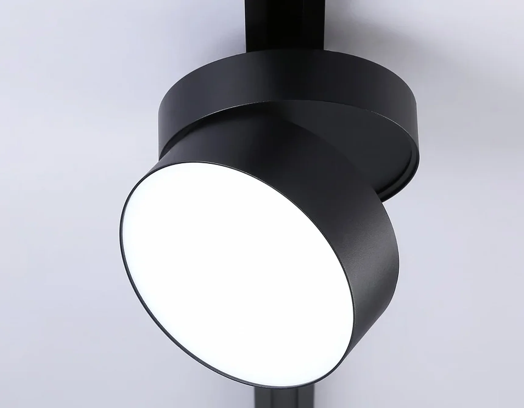 Светильник светодиодный трековый GL6879 BK черный LED 16W 4200K D115*90