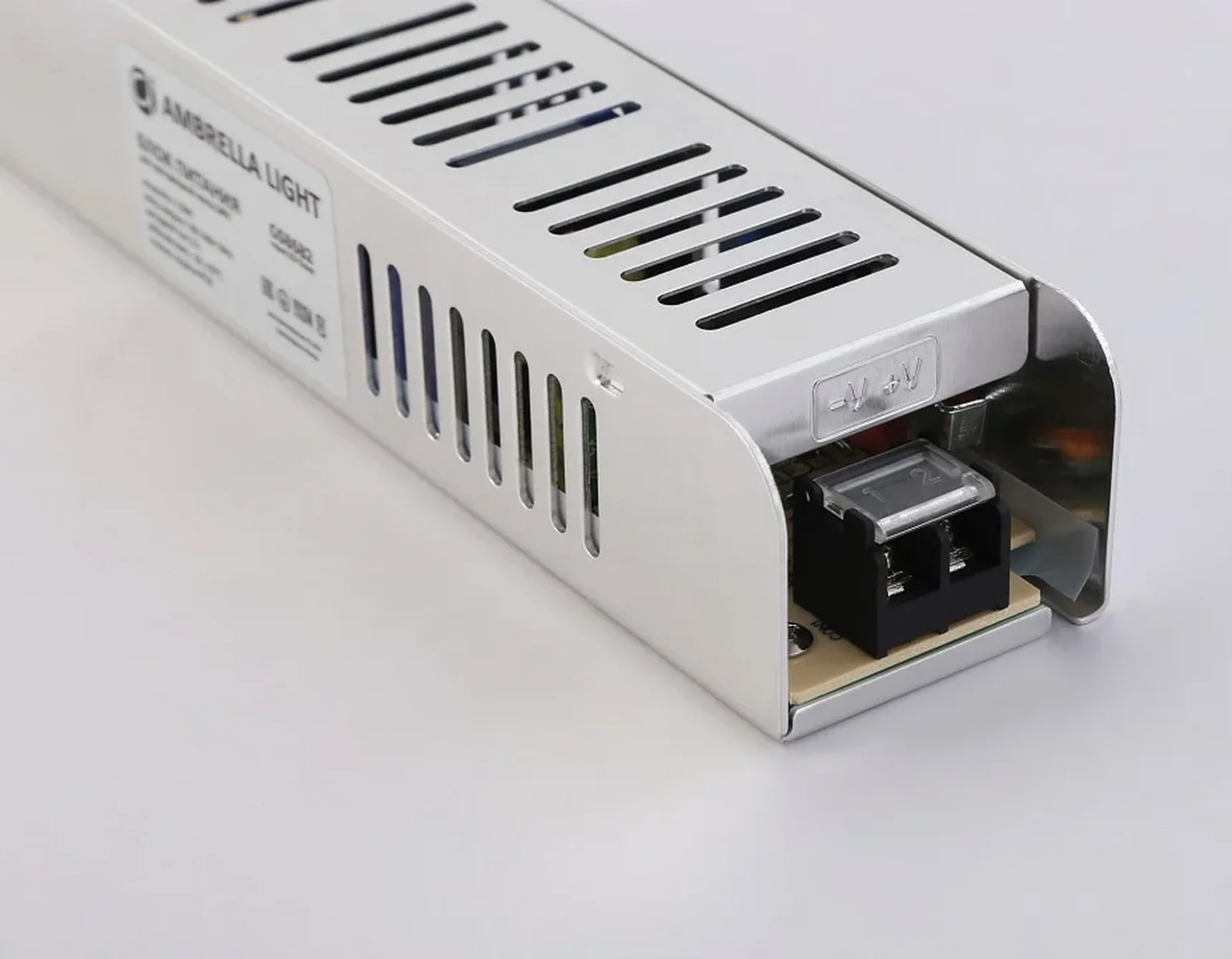 GS8682 блок питания 24V 120W 5A IP20 185-260V EMC 188*46*36