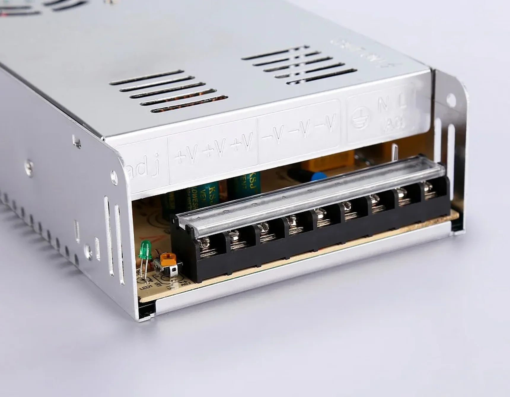 Блок питания LED Driver 400Вт 12В GS9552