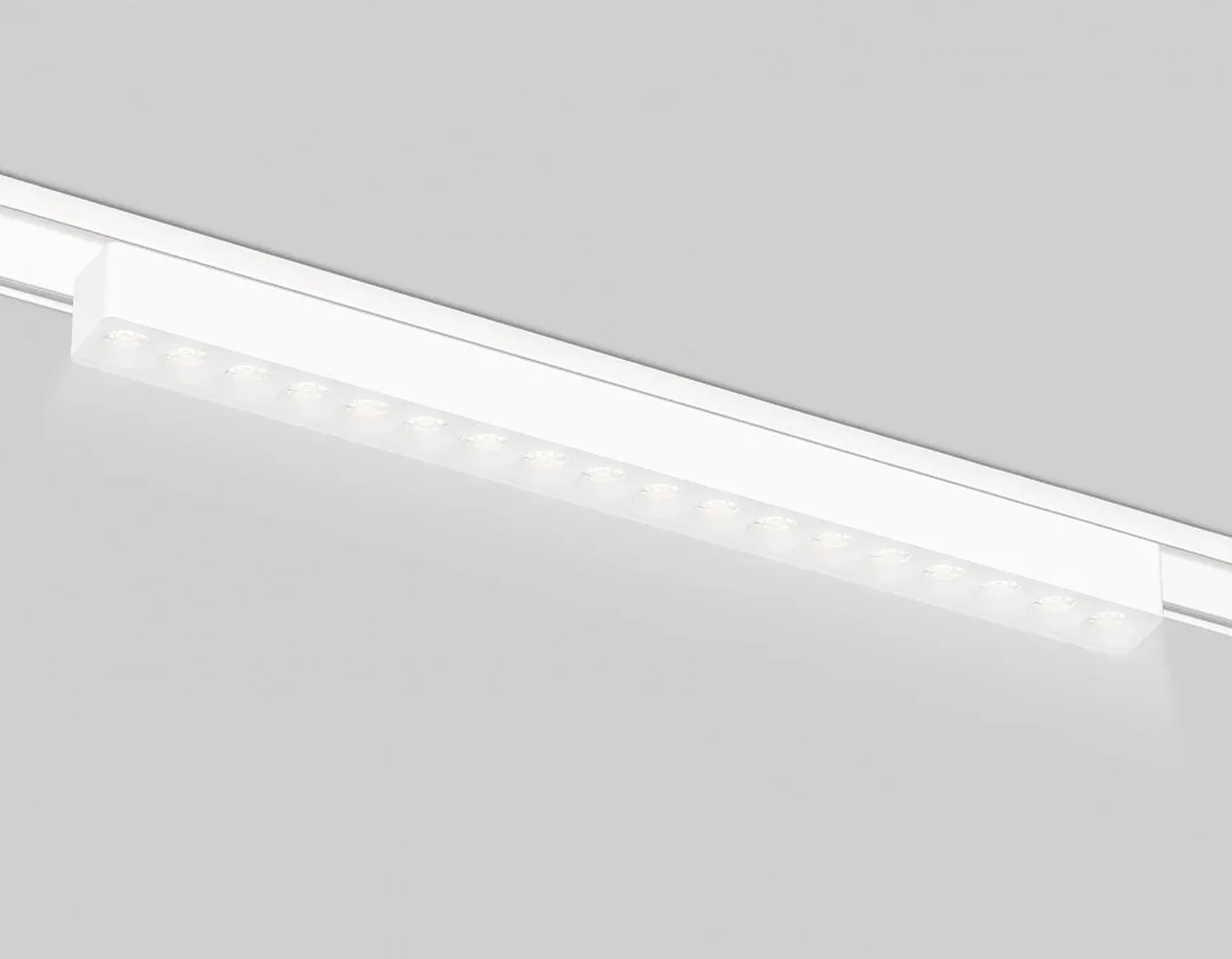 Светильник светодиодный трековый для шинопровода Magnetic Ultra Slim GV1414 WH белый IP20 18W 4200K 48V 24° 338*26*24