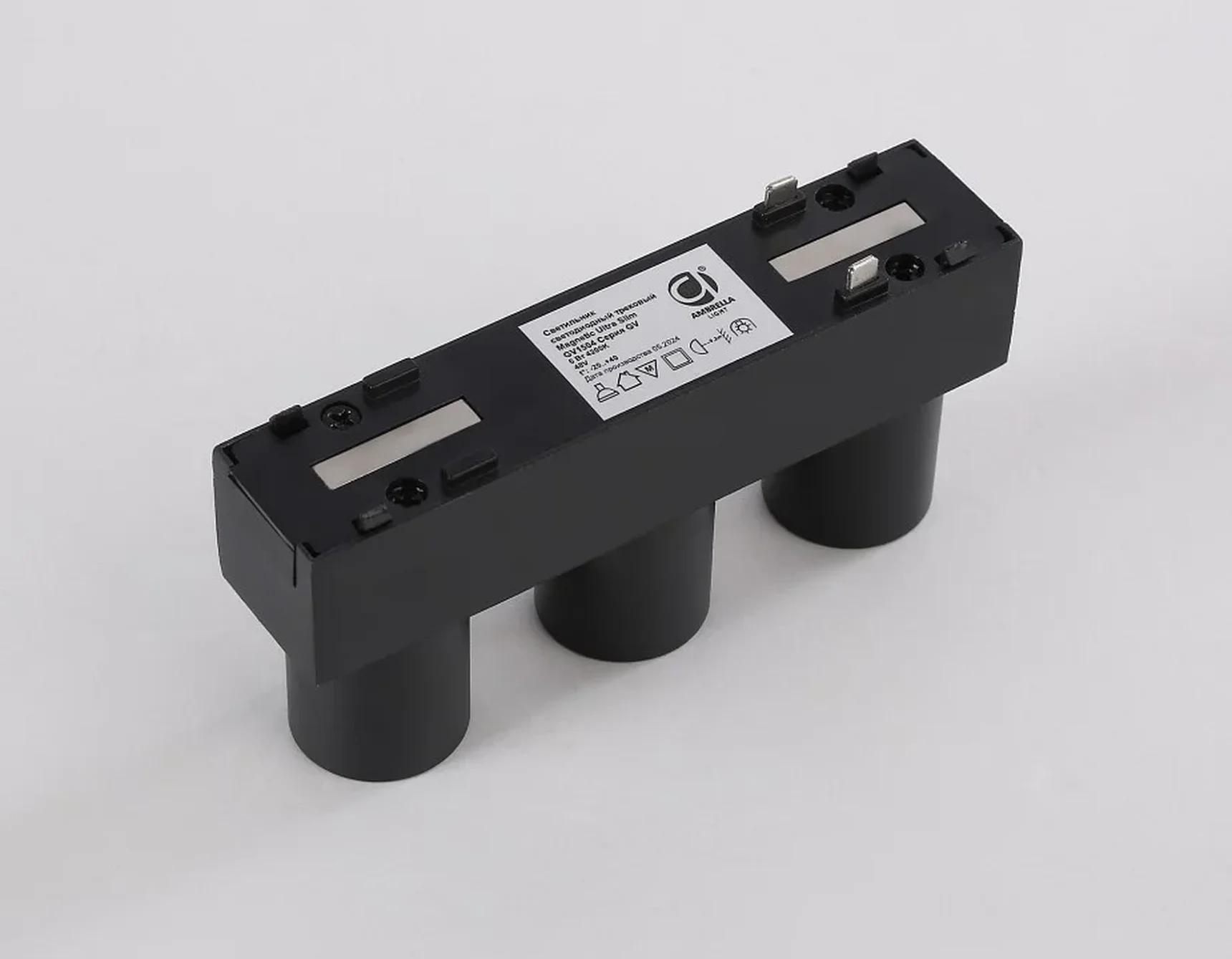 Светильник светодиодный трековый для шинопровода Magnetic Ultra Slim GV1504/3 BK черный IP20 6W 4200K 48V 24° 122*26*55