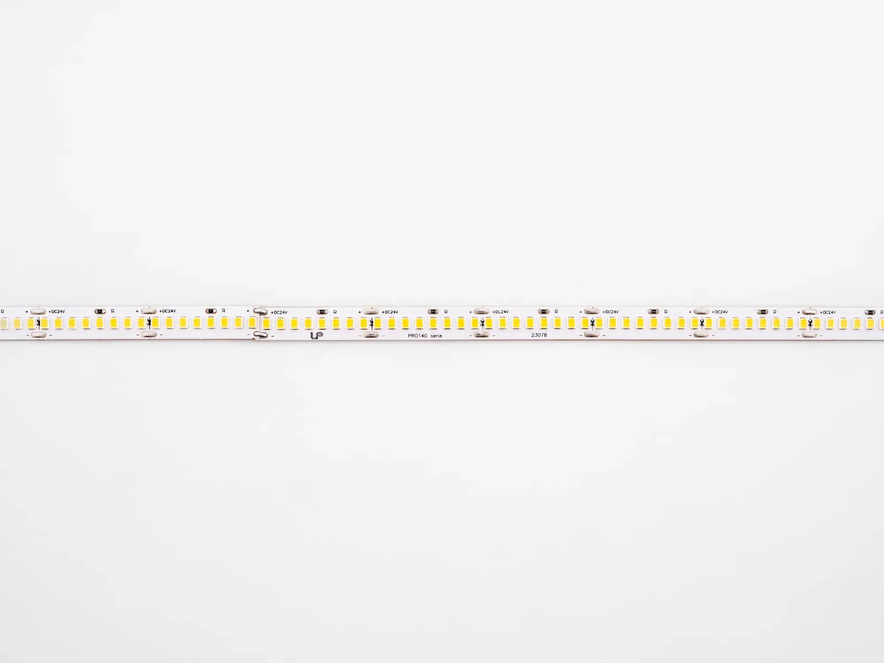 Светодиодная лента LEDS POWER 2835 240/м (22Вт/м) 24В нейтральная, серия ПРО140 005263