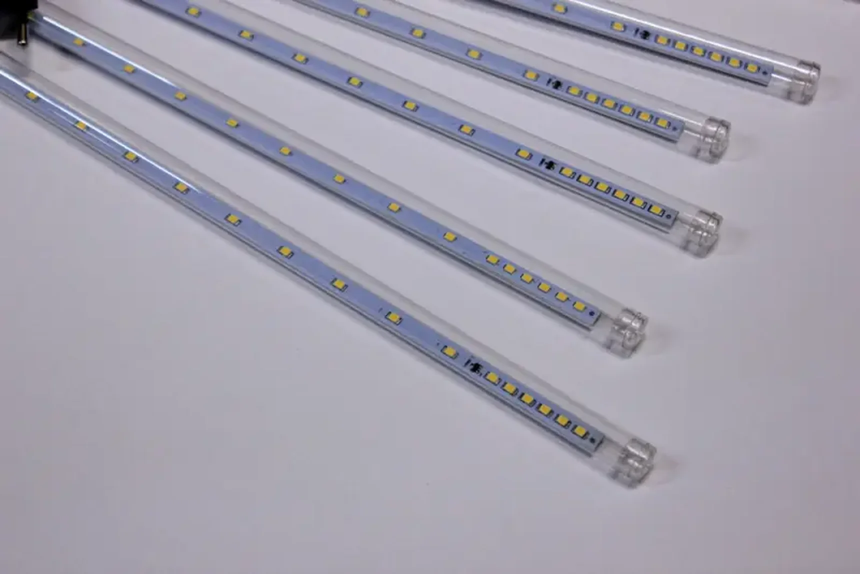 Сосульки строб Трубки D12mm,10шт 0,5М Бел теп LED-PLM-SNOW-480SMD-0.5*4.5M-10-7V-WW не соедин.