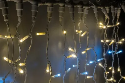 Светодиодный занавес LED-PLS-1926-2X1.5M-240V-WW+W (белые теплые светодиоды/белый пр) Flash-CW, 01045