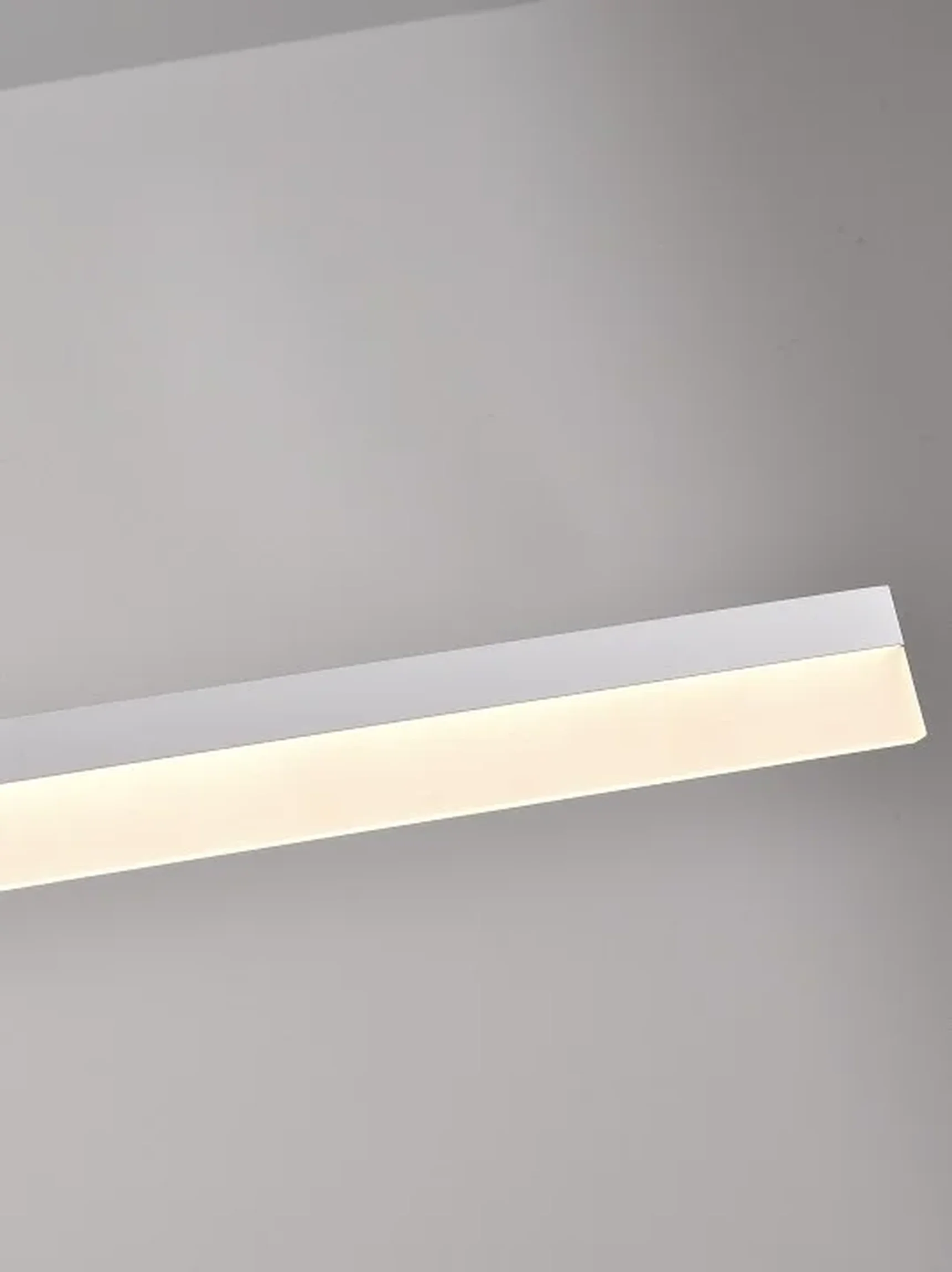 Светодиодный светильник Подвесной светильникс пультом ДУ 30W, белый, LED 44436 HIGH-TECH LED LAMPS 82067