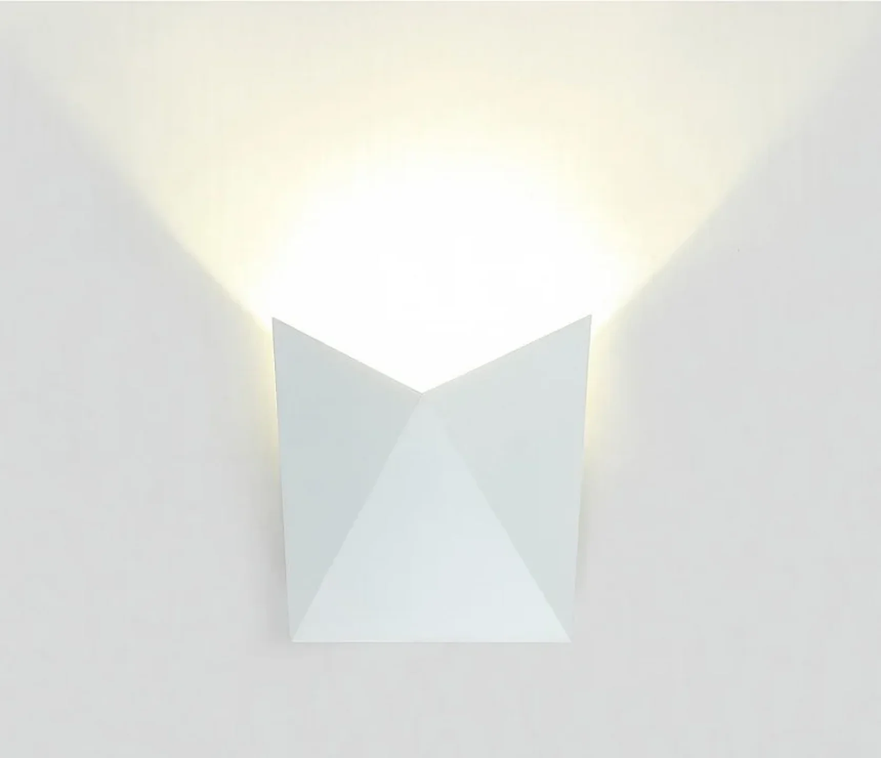 Светильник настенный LED 7W 4000K Белый 220V IP54