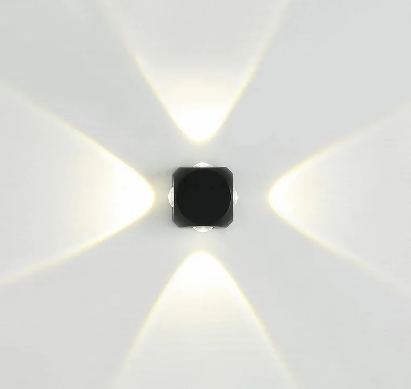 Светильник настенный LED 4*2W 4000K Черный 220V IP54