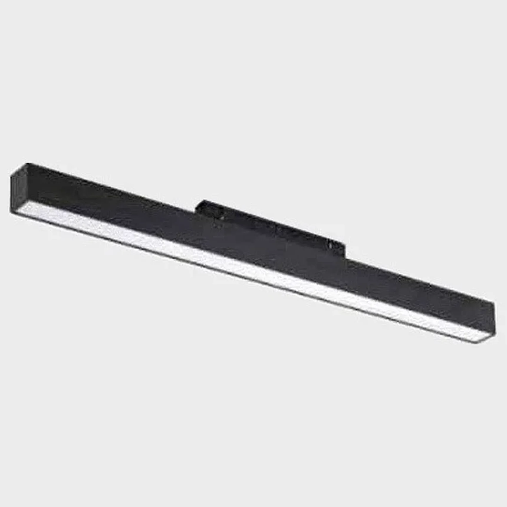 IT012-5021 black LED 20W 3000K 1800lm 100* CRI>90 600x22xh25mm трековый светильник к системе ATOM