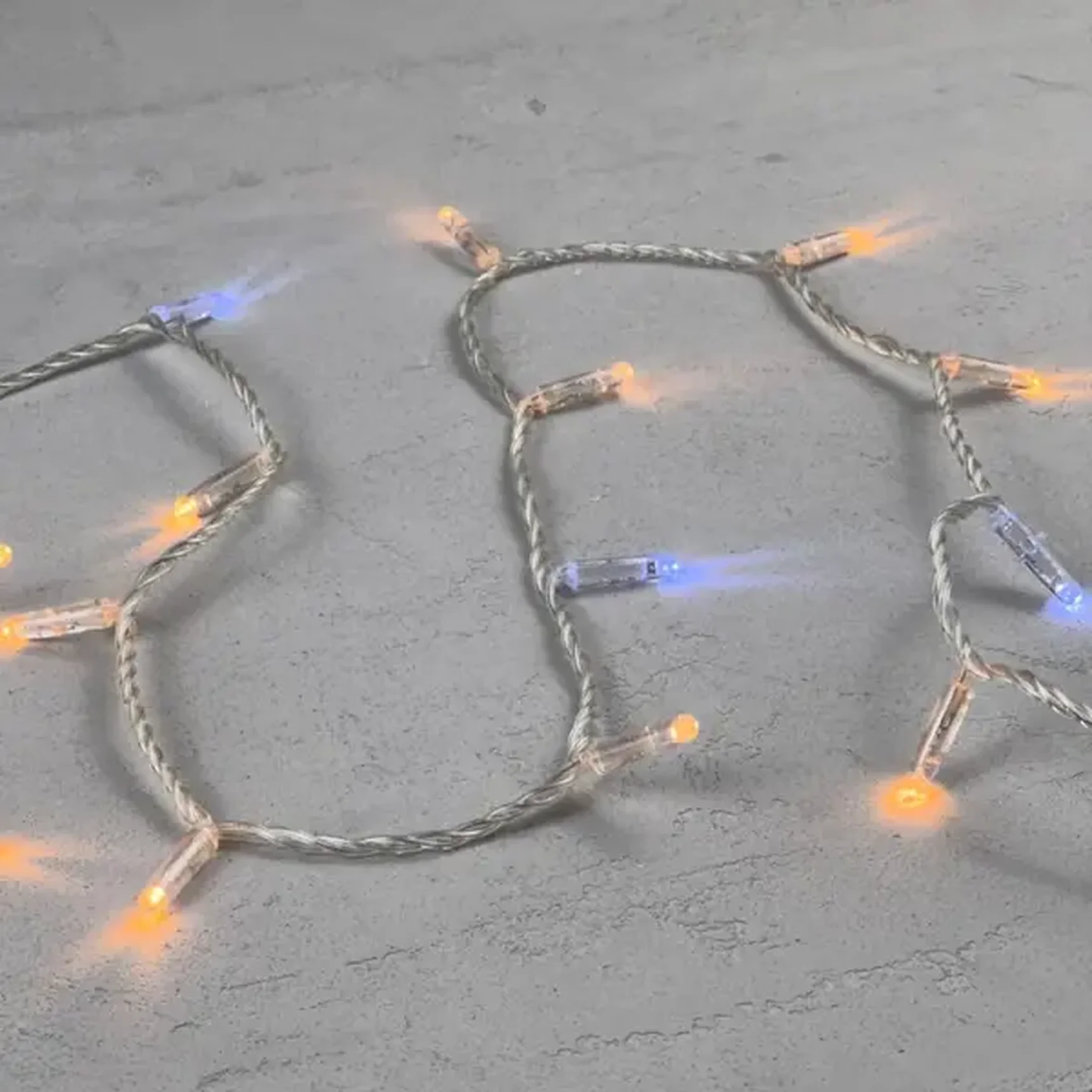 Гирлянда Нить с Колпачком 10м Экстра Тепло-Белая с Мерцанием Белого Диода 220В, 100 LED, Провод Проз