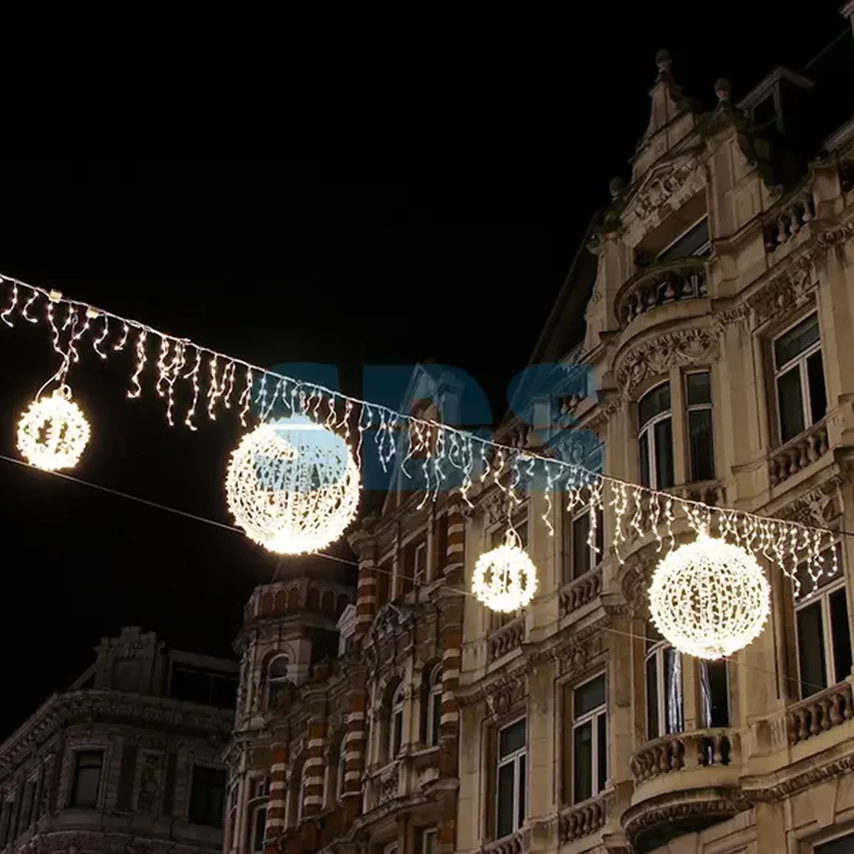 Гирлянда Айсикл (бахрома) светодиодный, 4,8 х 0,6 м, Прозрачный провод, 230 В, диоды белые,  176 LED NEON-NIGHT