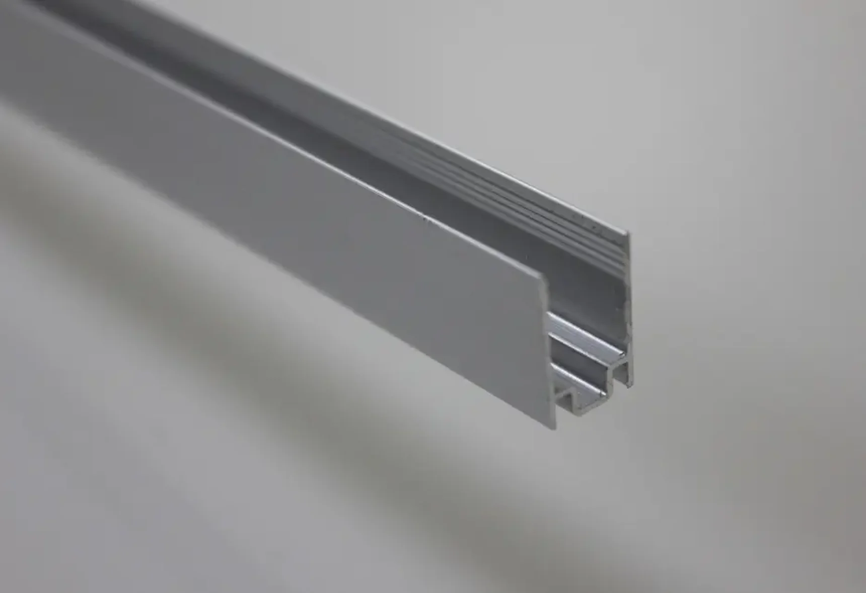 Алюминиевый профиль 1м для неона LM-220V-2835-120P 8х18мм