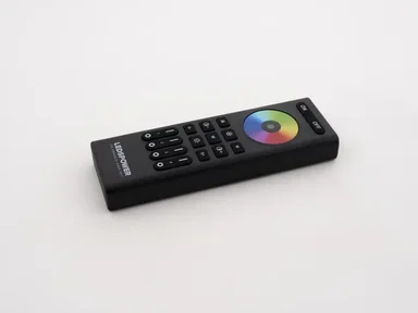 Пульт RGB/RGBW/RGBCCT на 4 зоны RC03RFB черный 006550