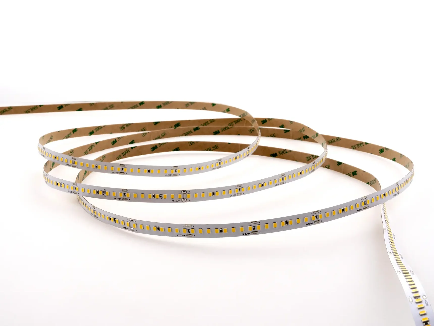 Светодиодная лента LEDS POWER 2835 176/м (16Вт/м) 24В холодная, серия ПРО140 005225