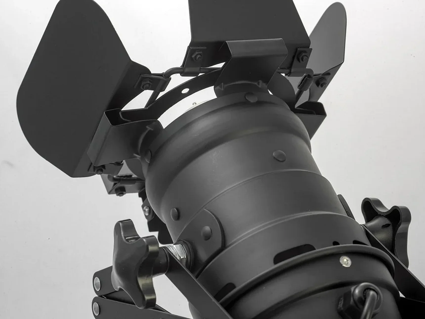 Светильник на штанге Lussole Thornton LSP-9702