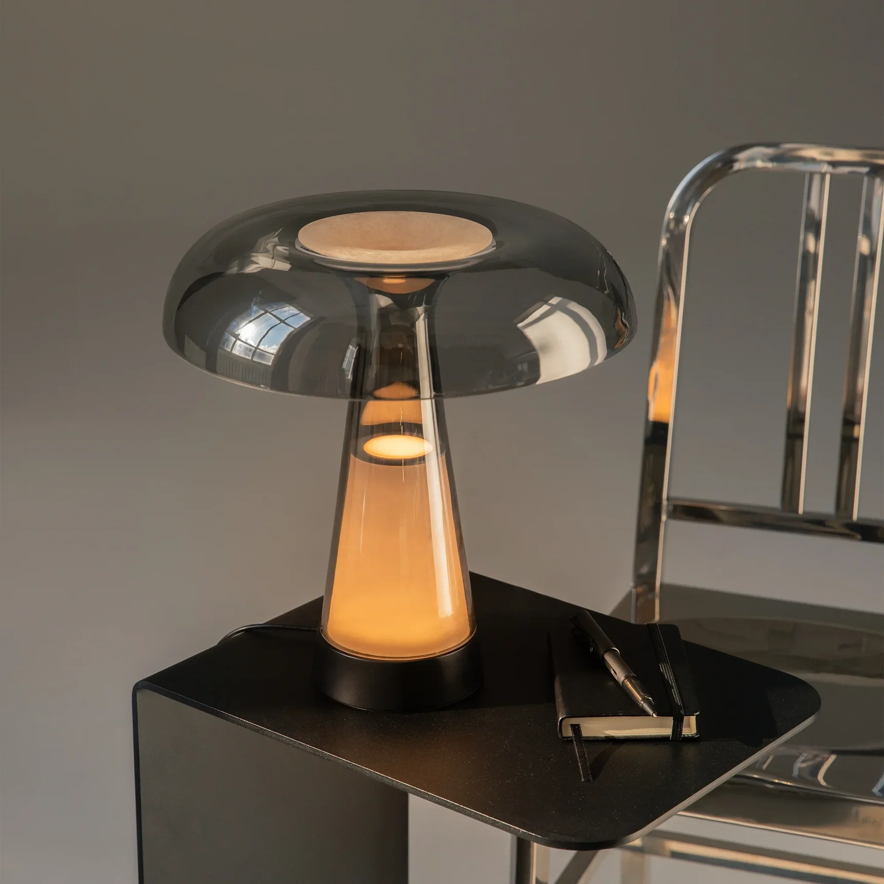 Настольный светильник Artefact 2700-4000К 8Вт, MOD484TL-L8BK