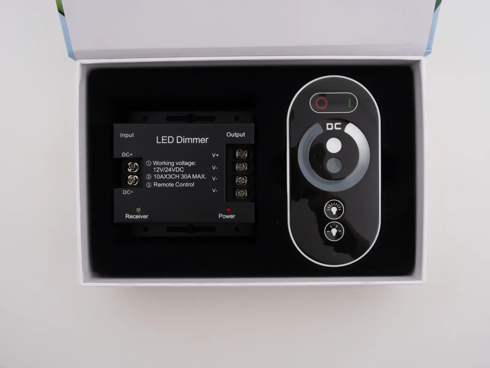 Контроллер одноцветный T3 RF 30A сенсорный ПДУ 003931