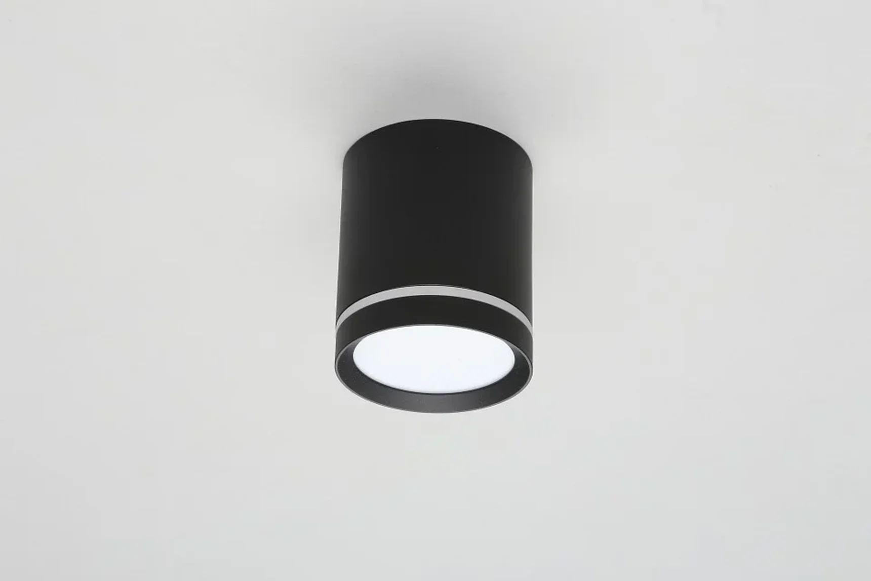 Светильник настенно-потолочный Omnilux OML-102439-05