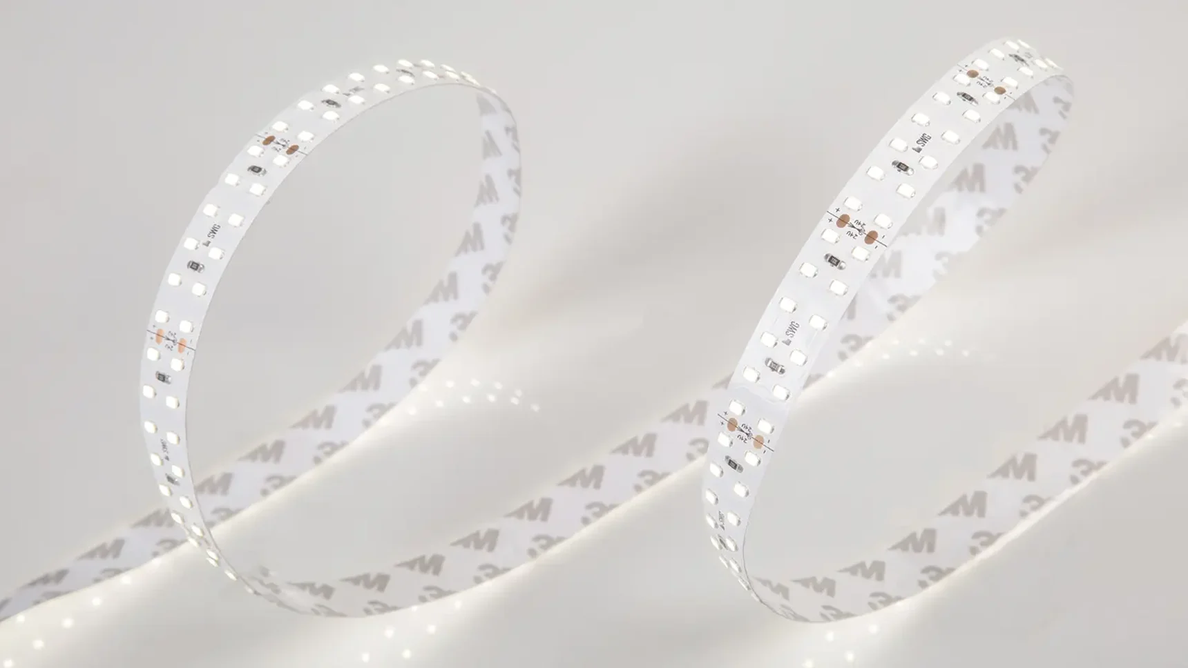 Светодиодная лента 2835, 240 LED/м, 19,2 Вт/м, 24В , IP20, Цвет: нейтральный белый, SWG2240-24-19.2-NW-M