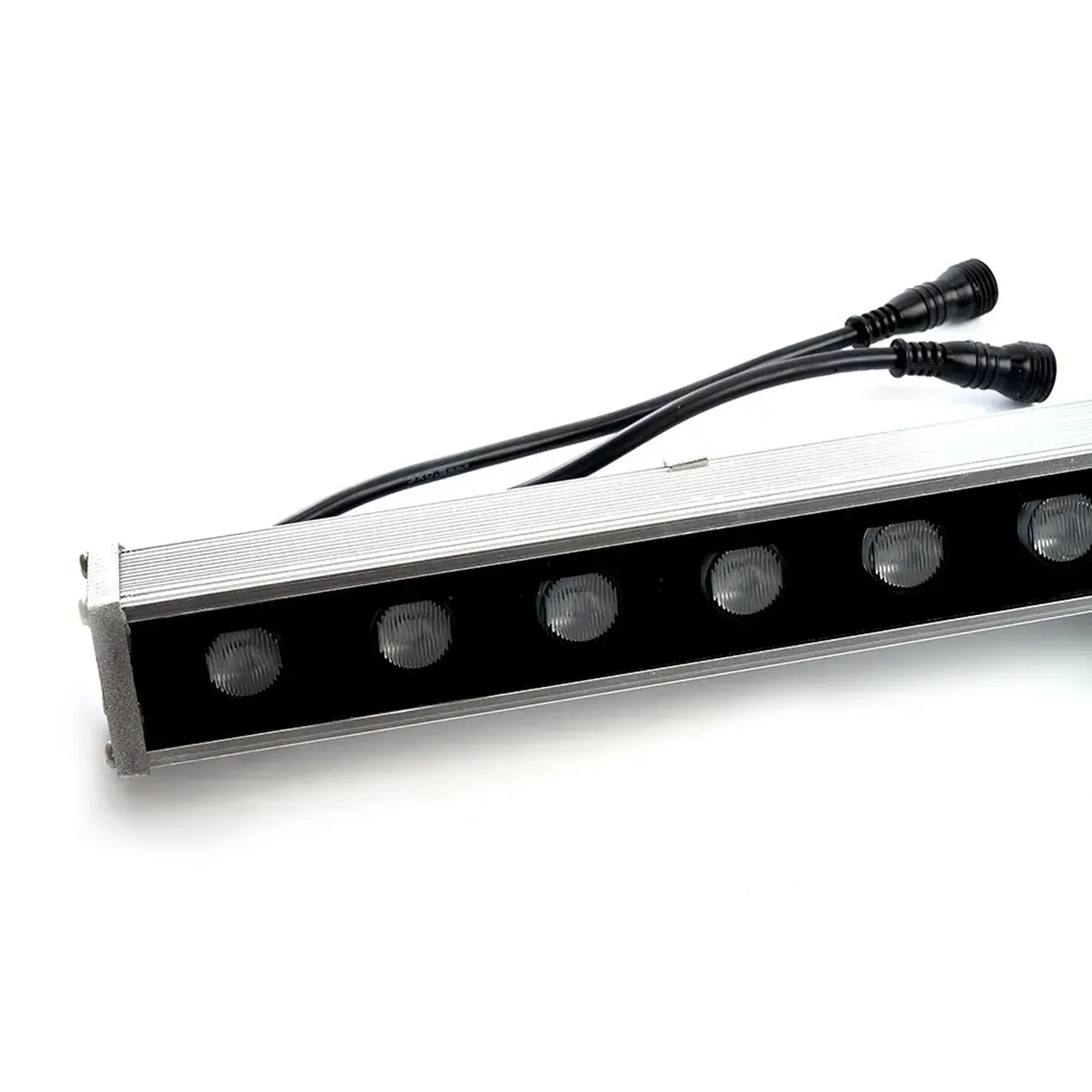 Светодиодный линейный прожектор с DMX, 18LED RGB, 1000*40*48mm, 18W DC24V, IP65,LL-892