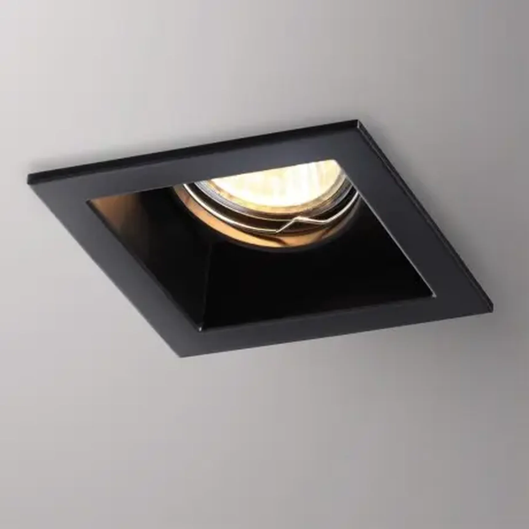 Светильник встраиваемый поворотный Novotech Bell 370842