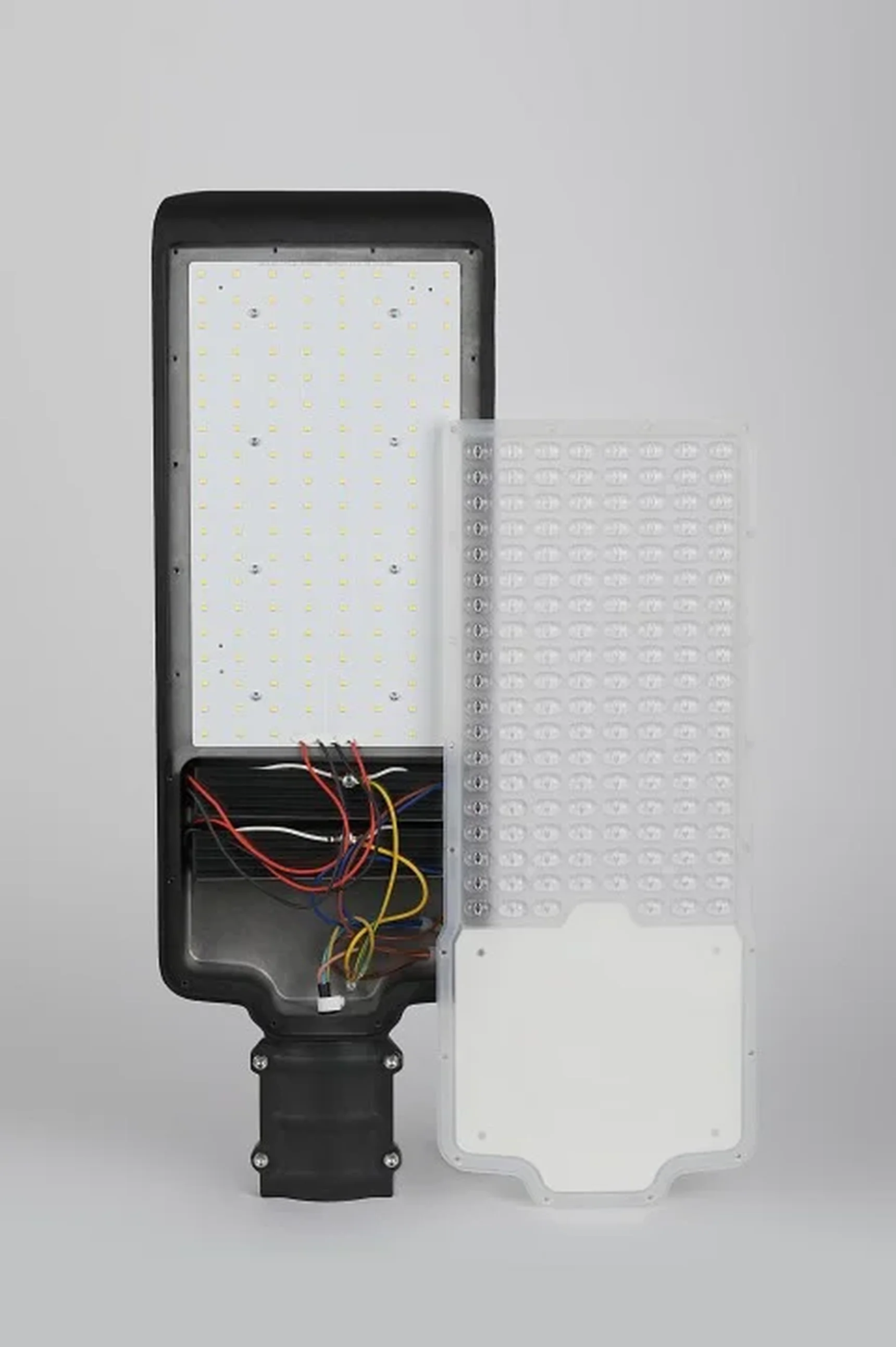 Уличный светильник ЭРА SPP-502-0-50K-200 200Вт 5000К 20000Лм IP65 КСС Ш-с IC-SMD 48-60мм полный раструб