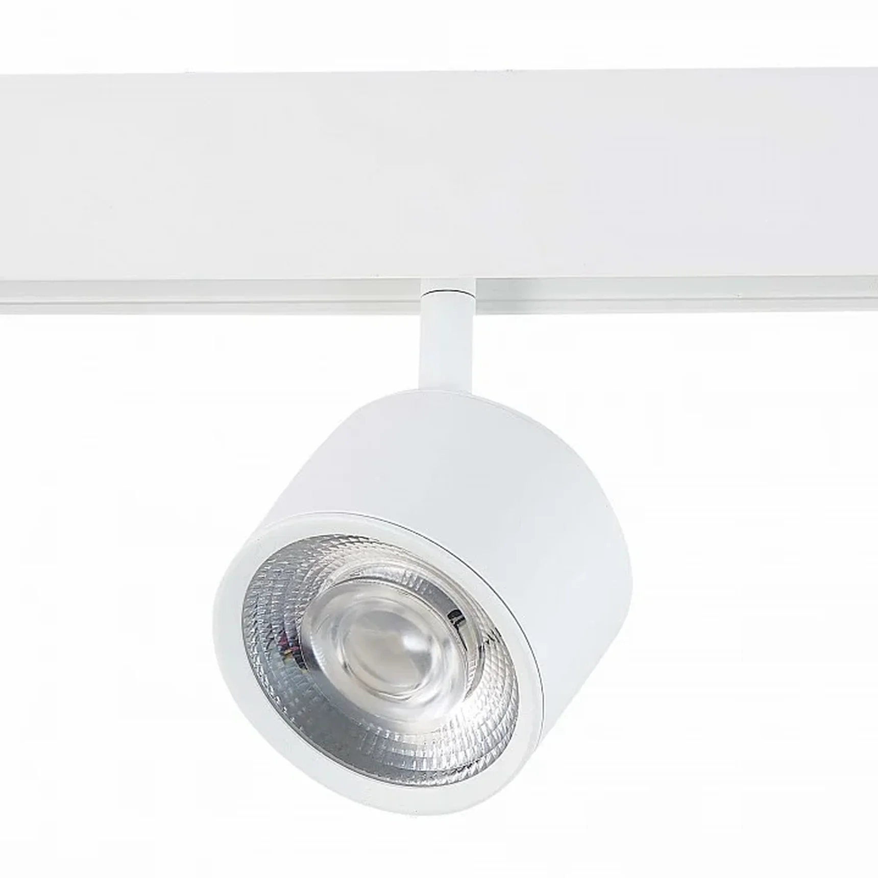Магнитный трековый светильник белый LED 1*6W 3000K 560Lm Ra>80 36° IP20 L120xW81xH138 48V