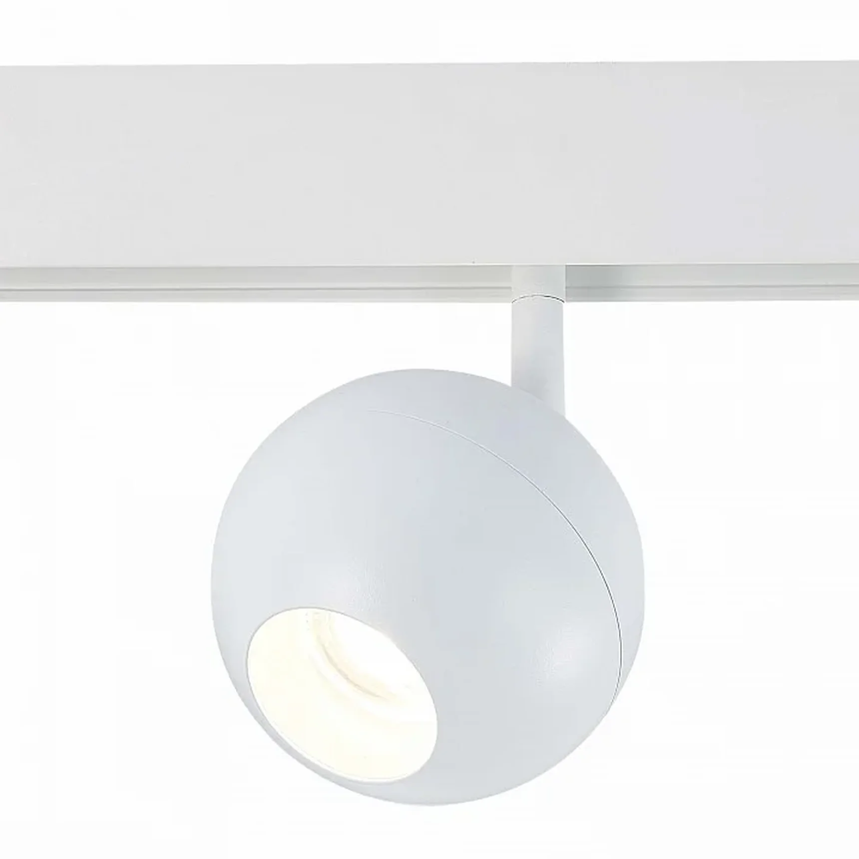 Магнитный трековый светильник белый LED 1*12W 4000K 680Lm Ra>80 36° IP20 L120xW100xH195 48V