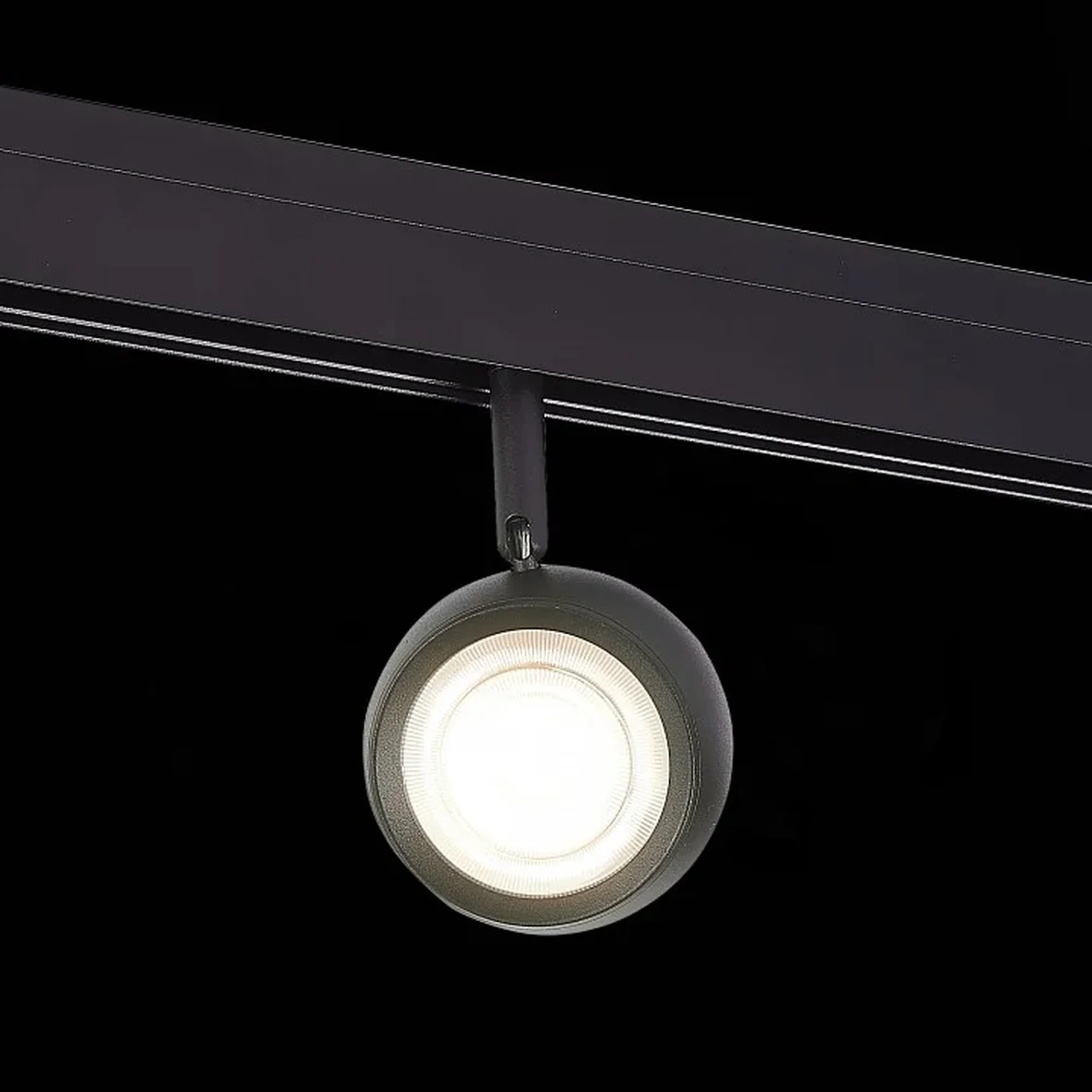 Магнитный трековый светильник Черный LED 1*10W 4000K 470Lm Ra>80 IP20 L120xW50xH176 48V