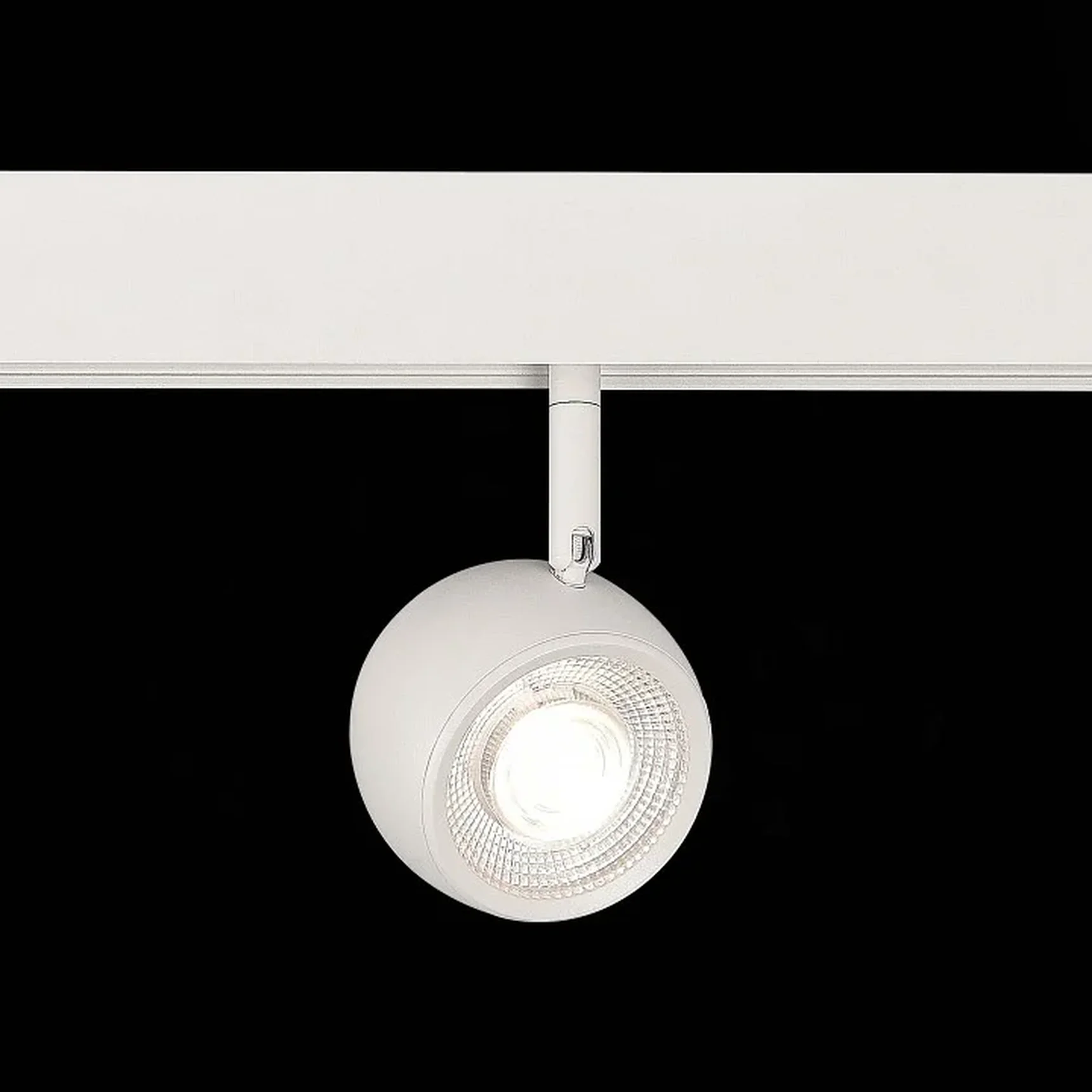 Магнитный трековый светильник Белый LED 1*10W 4000K 470Lm Ra>80 36° IP20 L120xW50xH176 48V