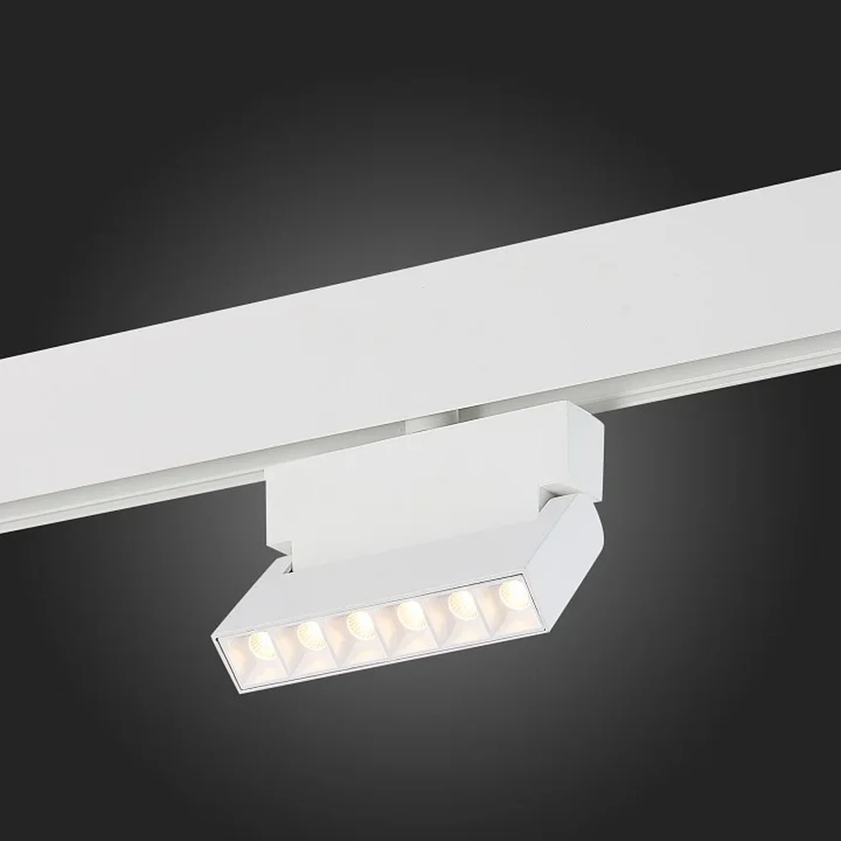 Магнитный трековый светильник белый LED 1*6W 3000K 532Lm Ra>80 36° IP20 L120xW22xH134 48V