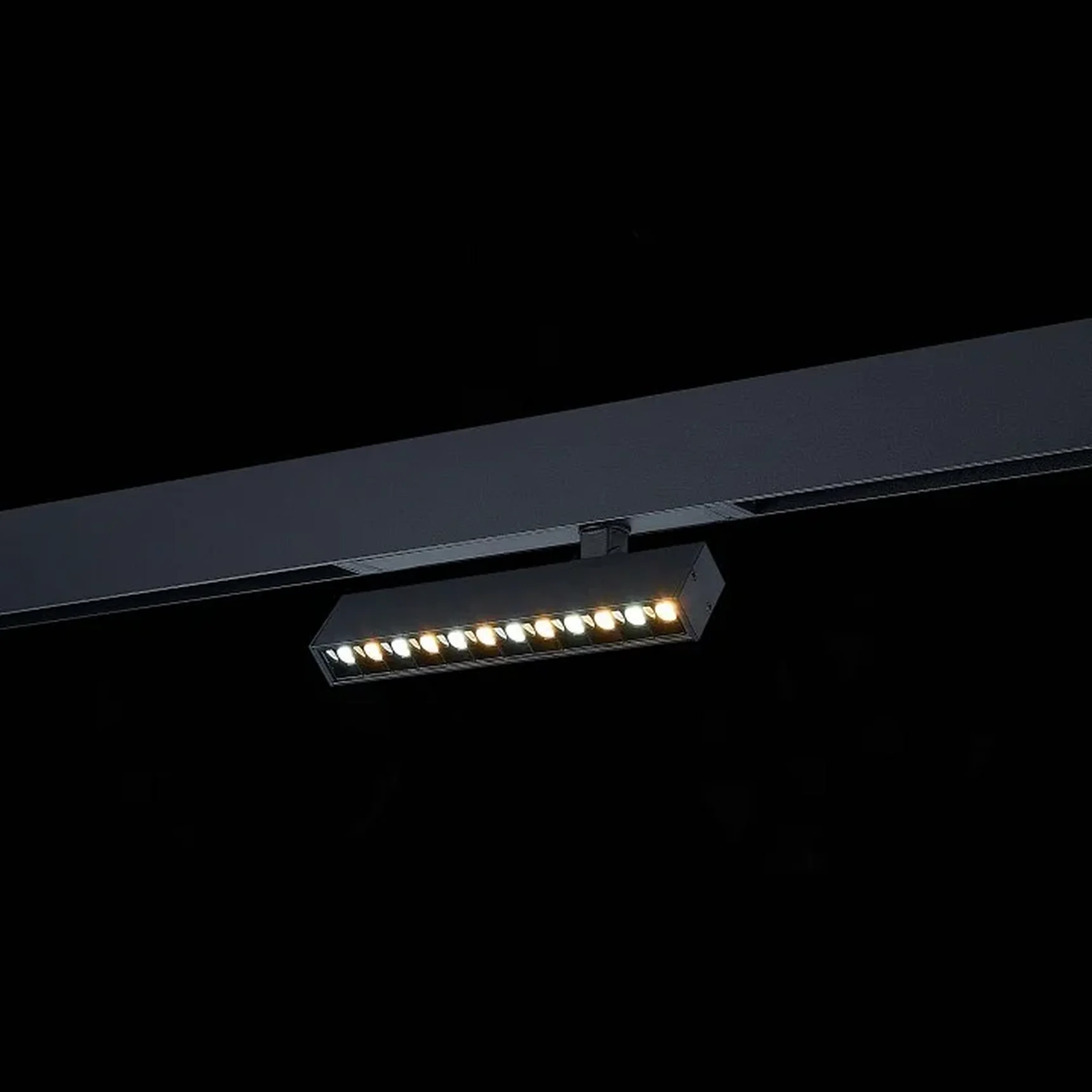 Светильник трековый Черный LED 1*9W 2700K-6000K 700Lm Ra>90 24 IP20 L220xW25xH105 220V