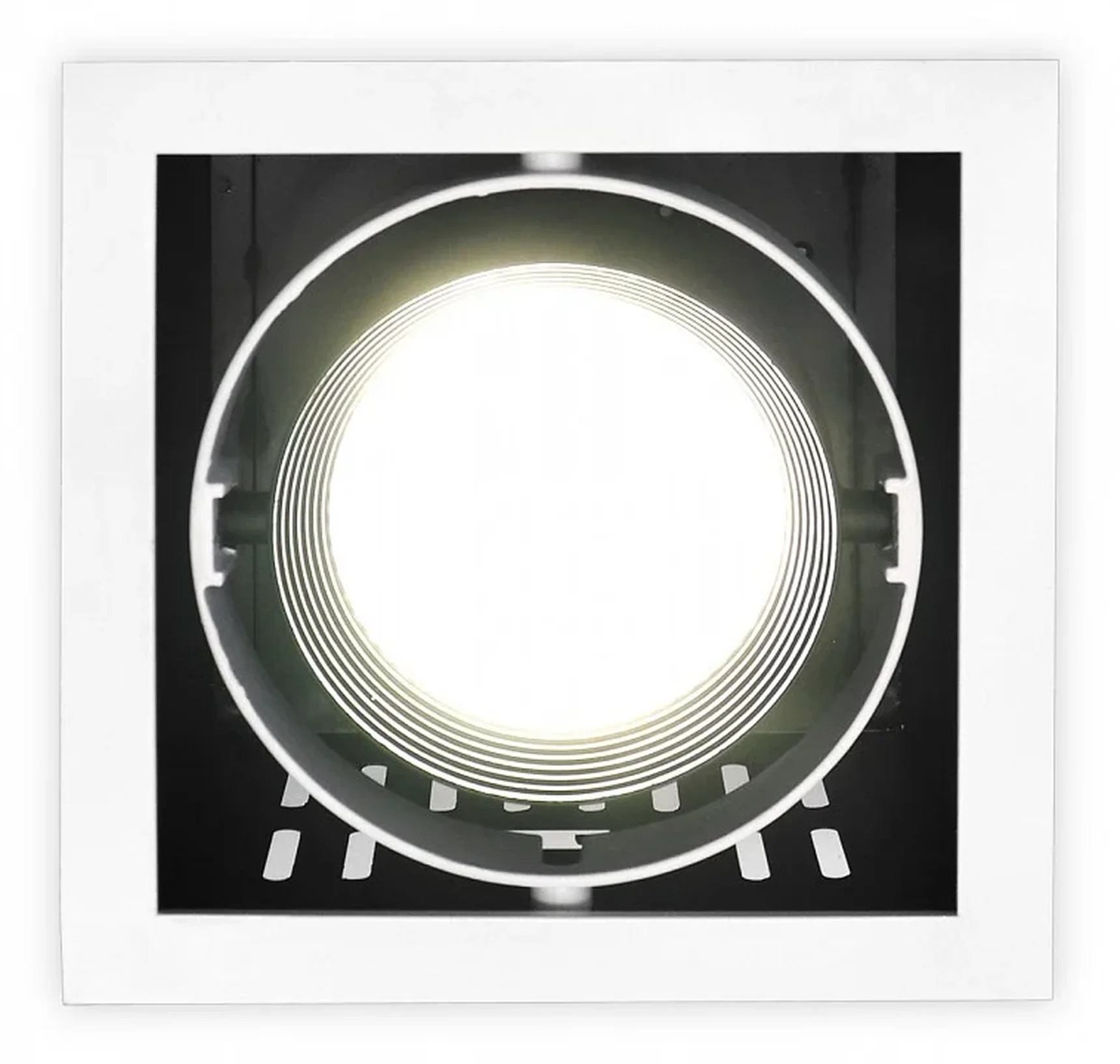Карданный встраиваемый светодиодный светильник T811 BK/CH 12W 4200K